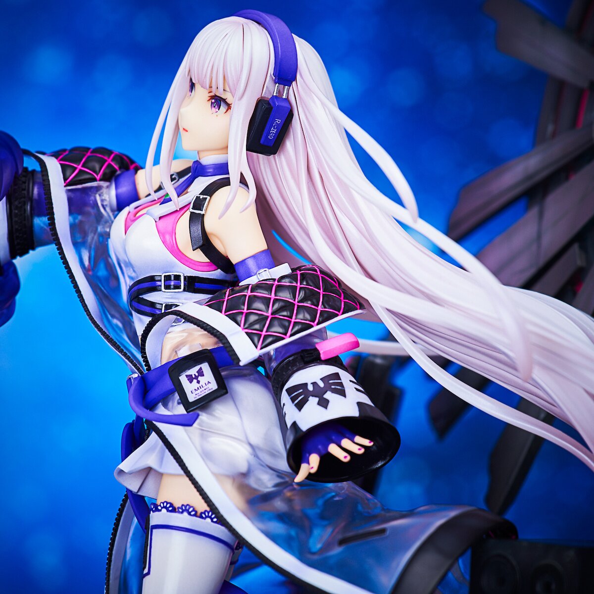 emilia neon city ver