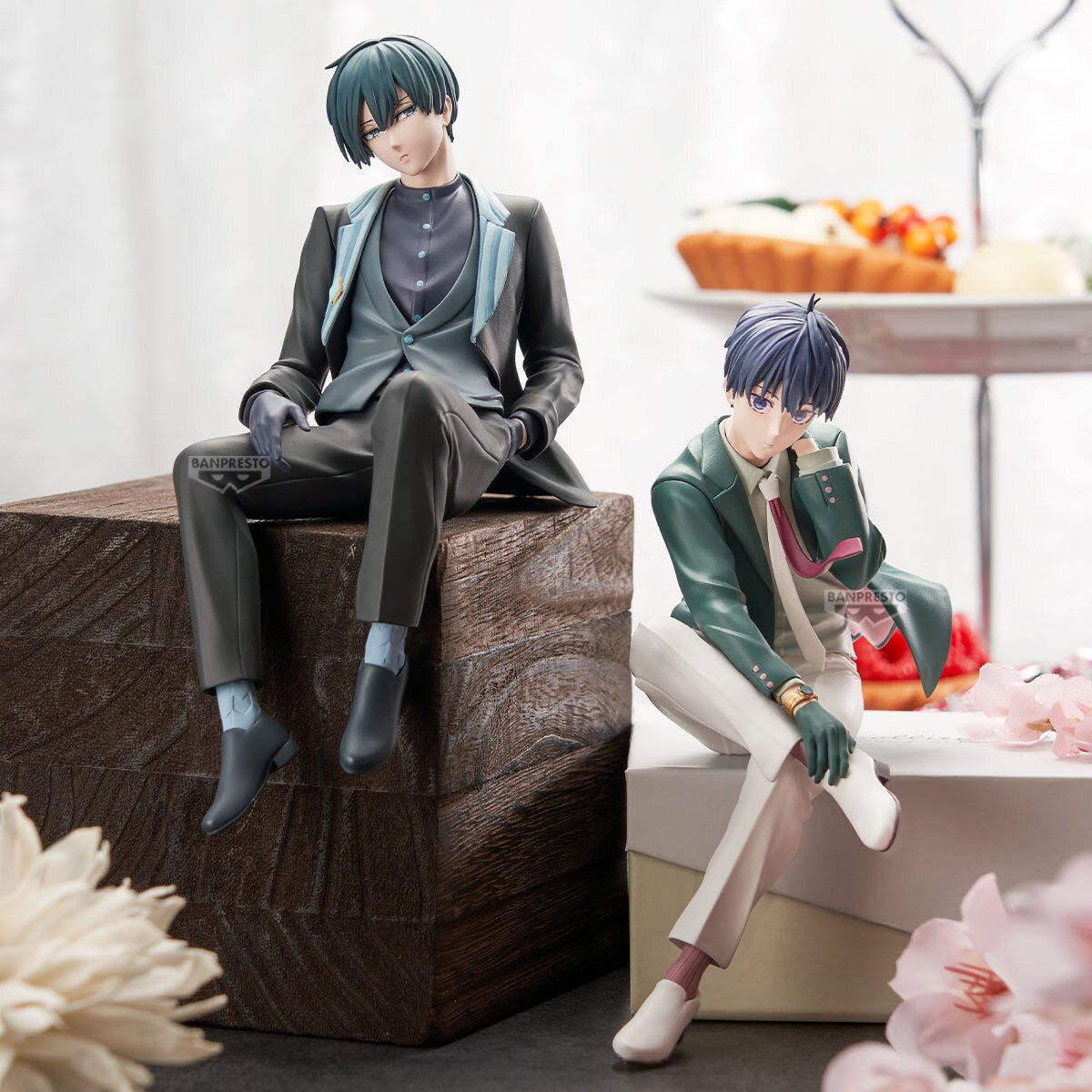Rukappu Blue Rock Rin Itoshi Figure - 4.3 Inch Look-Up Pose Collectible