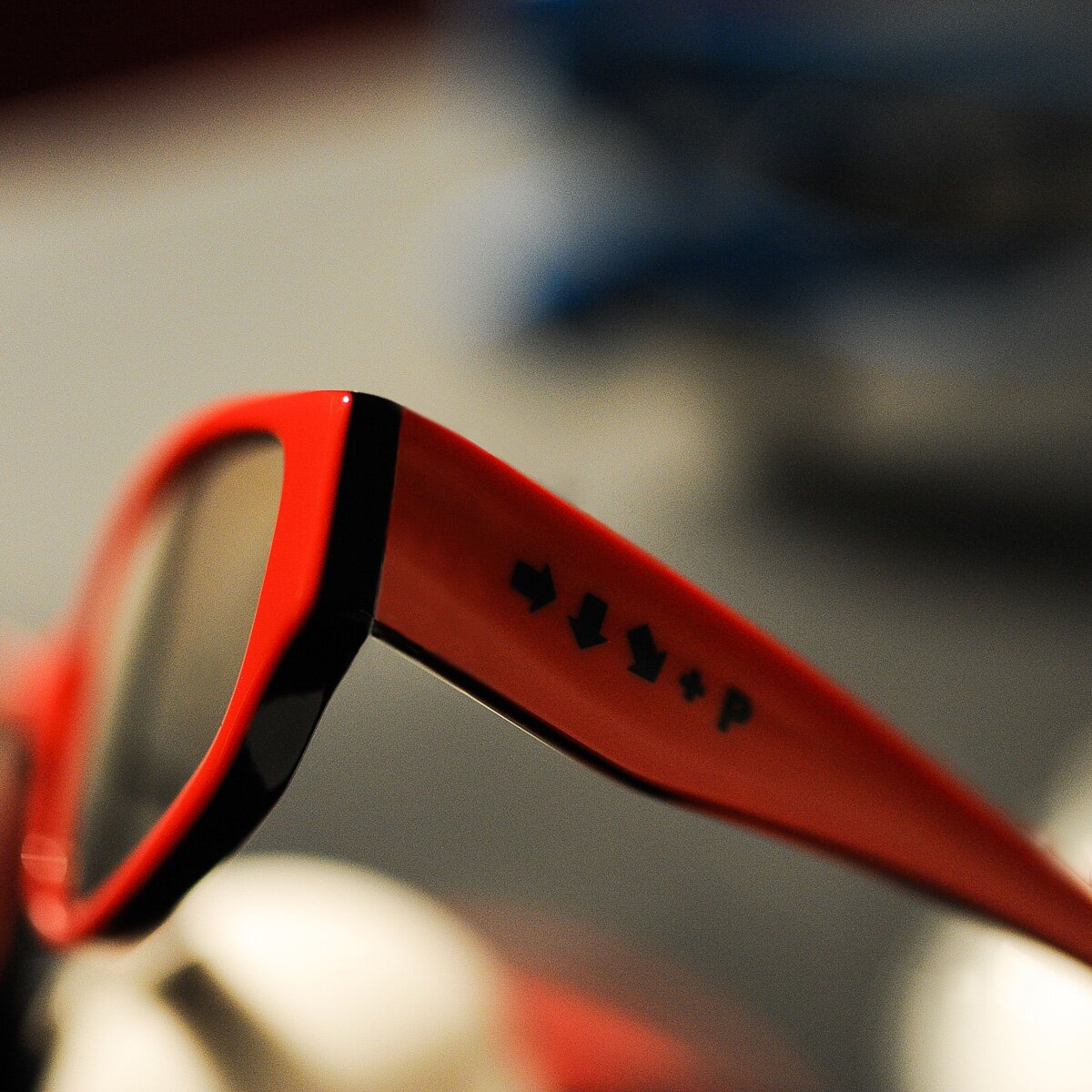 80sレアブギーLPセット！Ozone - Glasses , Walk On NC04MTA2LmpwZWc.jpeg