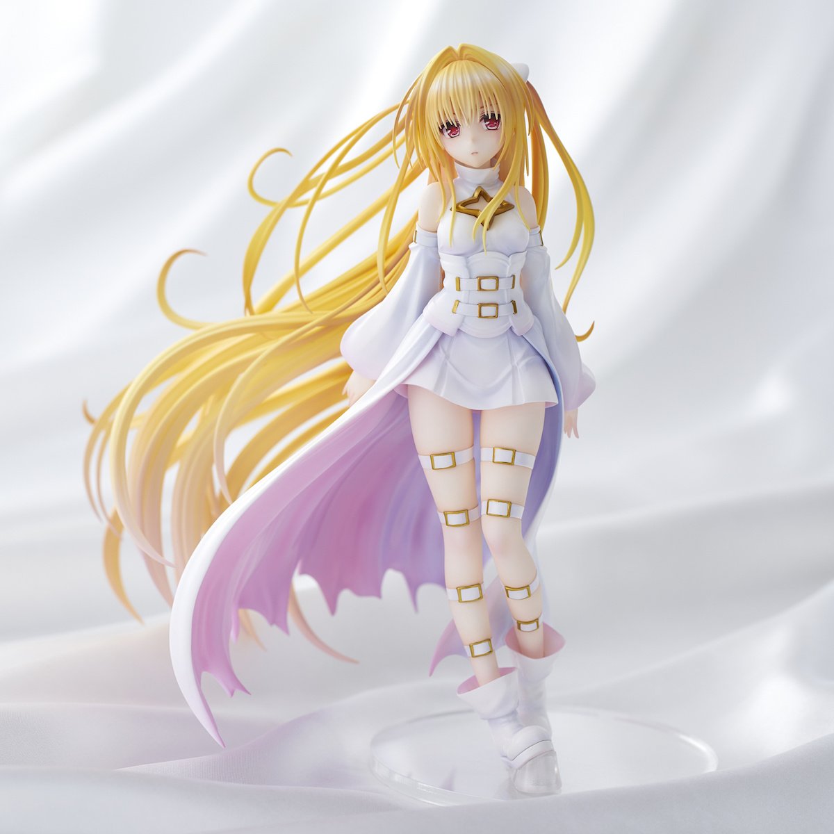 To Love Ru Darkness Glitter & Glamours Figure - Golden Darkness Street Ver.