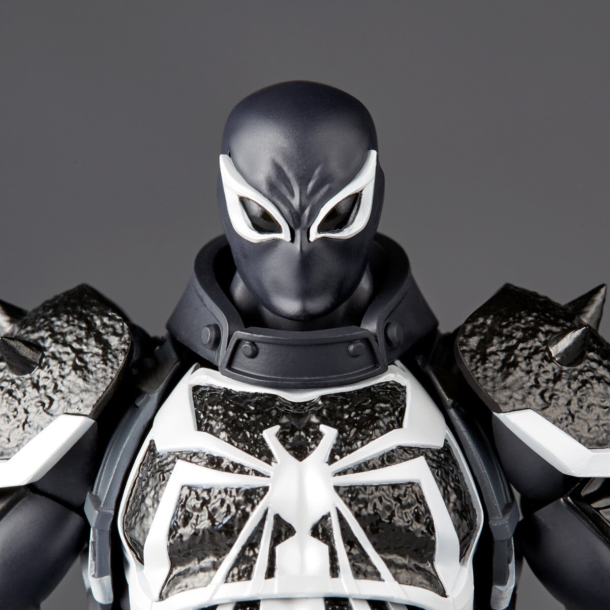Revoltech Amazing Yamaguchi Spider-Man Agent Venom (Re-run