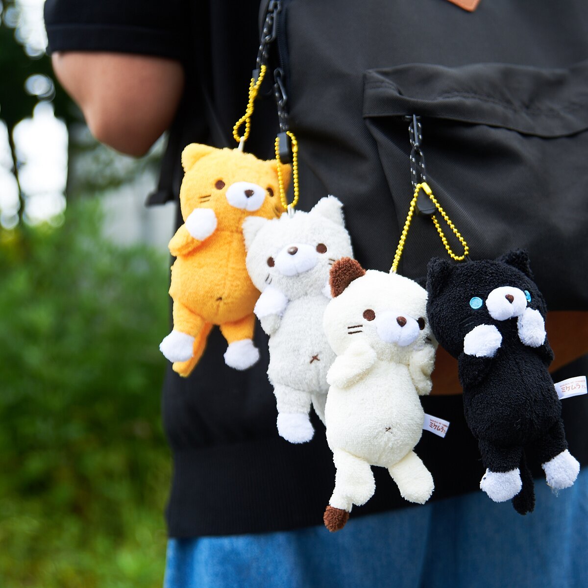 Sasurai no Tabineco Mikemura-san Small Plush Collection (Ball