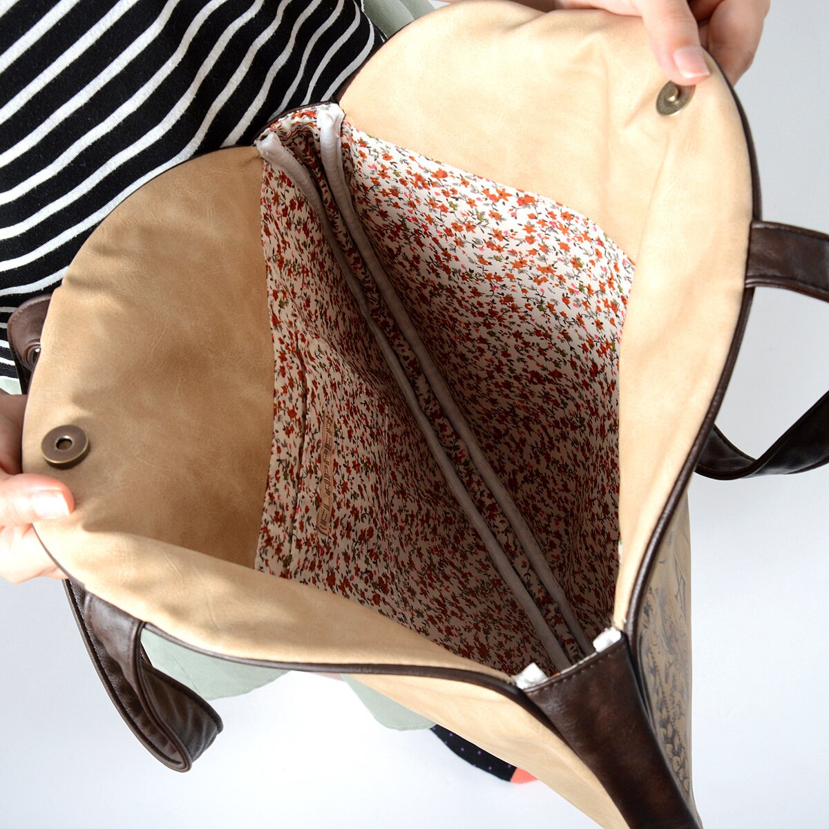 FLAPPER Clock Tote Bag - Tokyo Otaku Mode (TOM)