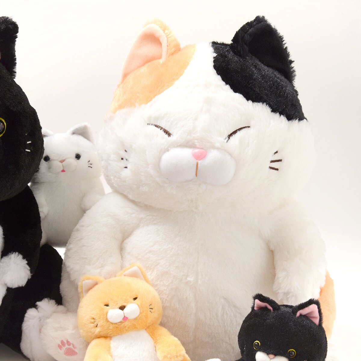 Puchimaru Nesoberi Nyanko Cat Plush Collection: Amuse - Tokyo