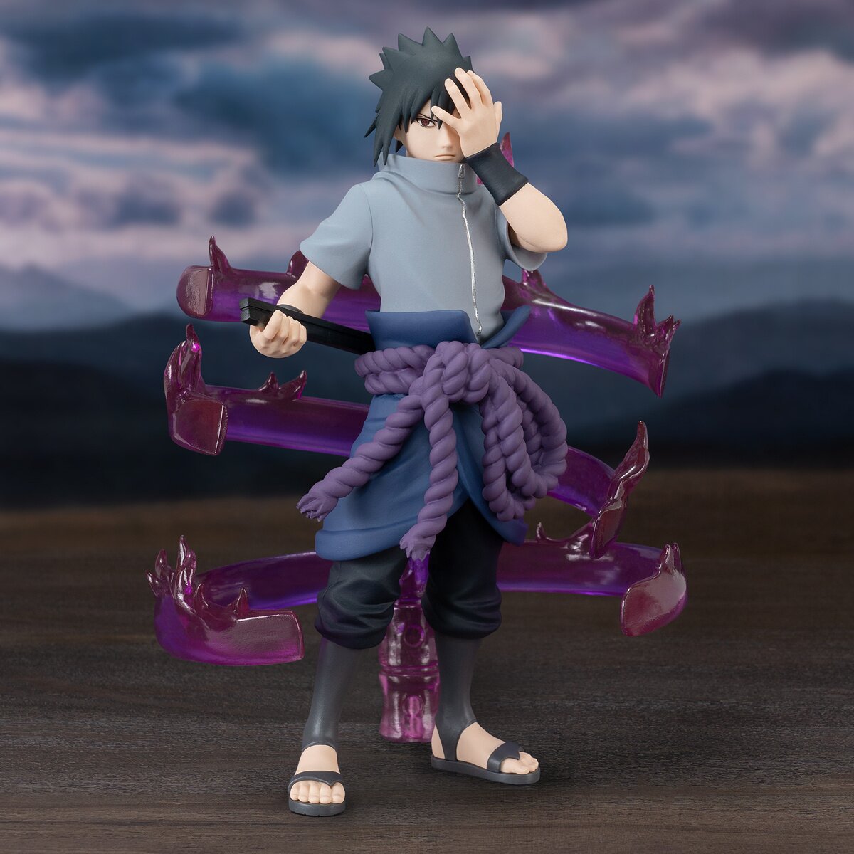 Sasuke deals uchiha figure