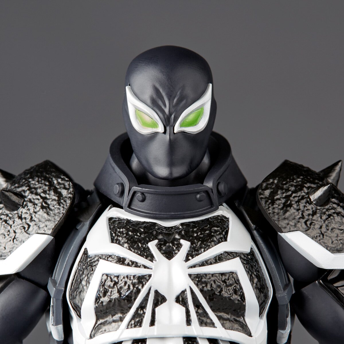 Revoltech Amazing Yamaguchi Spider-Man Agent Venom (Re-run