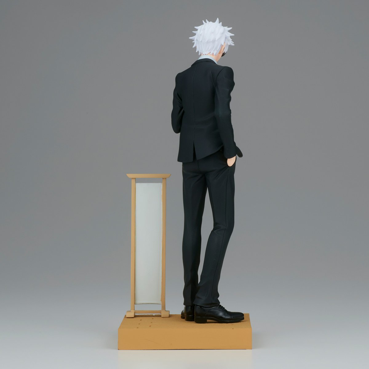 Jujutsu Kaisen Diorama Figure Satoru Gojo: Suit Ver.: Banpresto - Tokyo ...