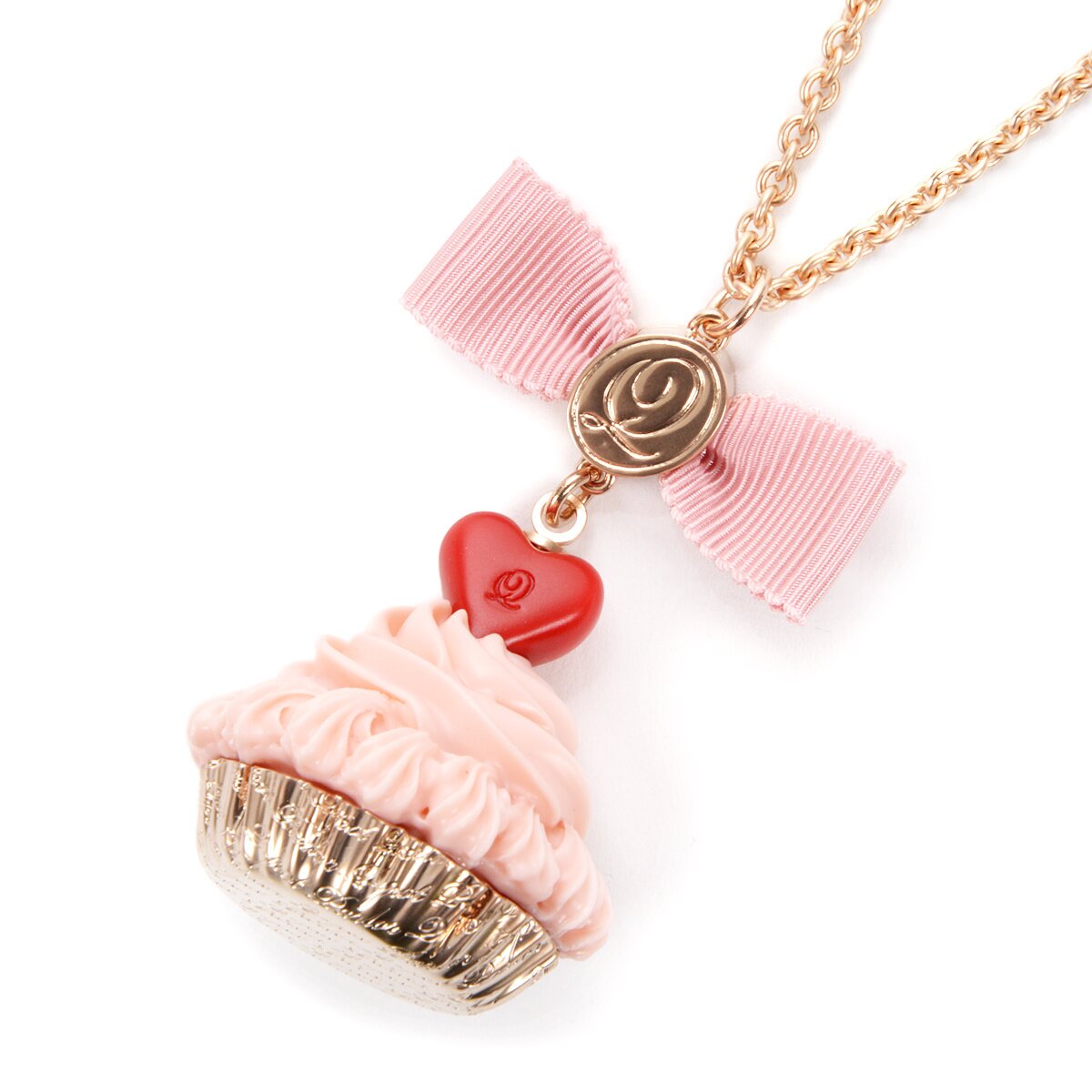 Q-pot. Parlor Heart Chocolate Cupcake Necklace