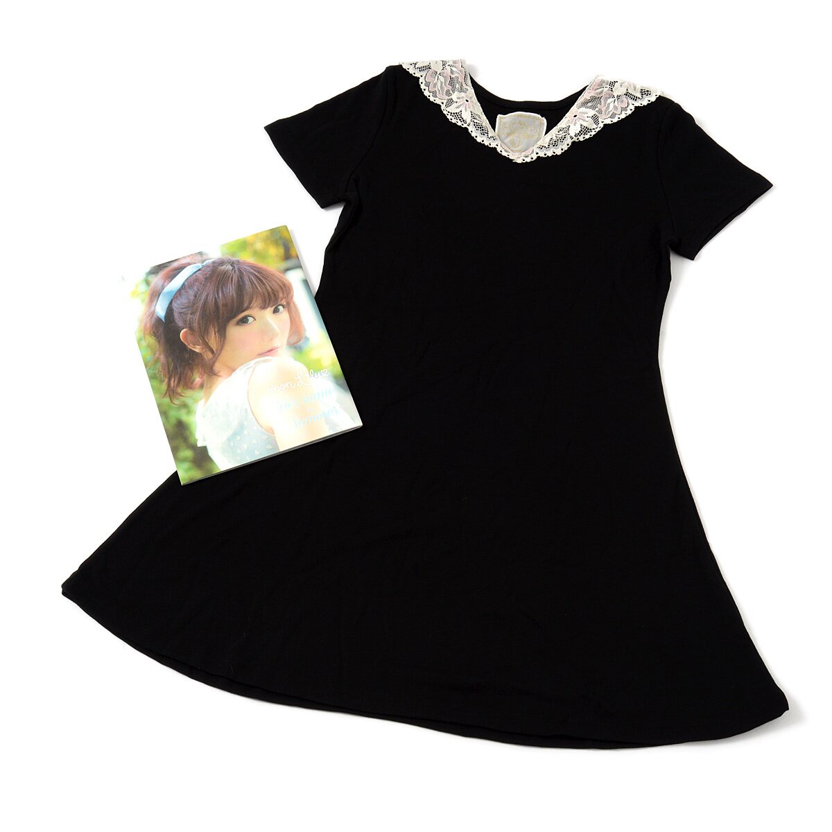 Larme Special Edition monLily Special Book w/ OnePiece Dress Tokyo