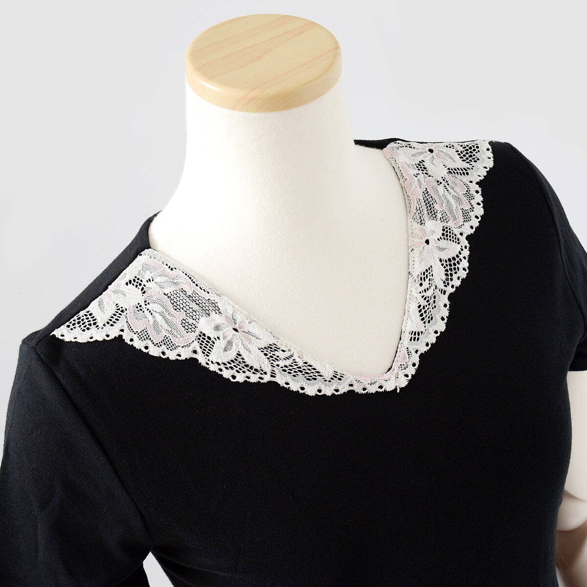 Larme Special Edition monLily Special Book w/ OnePiece Dress Tokyo