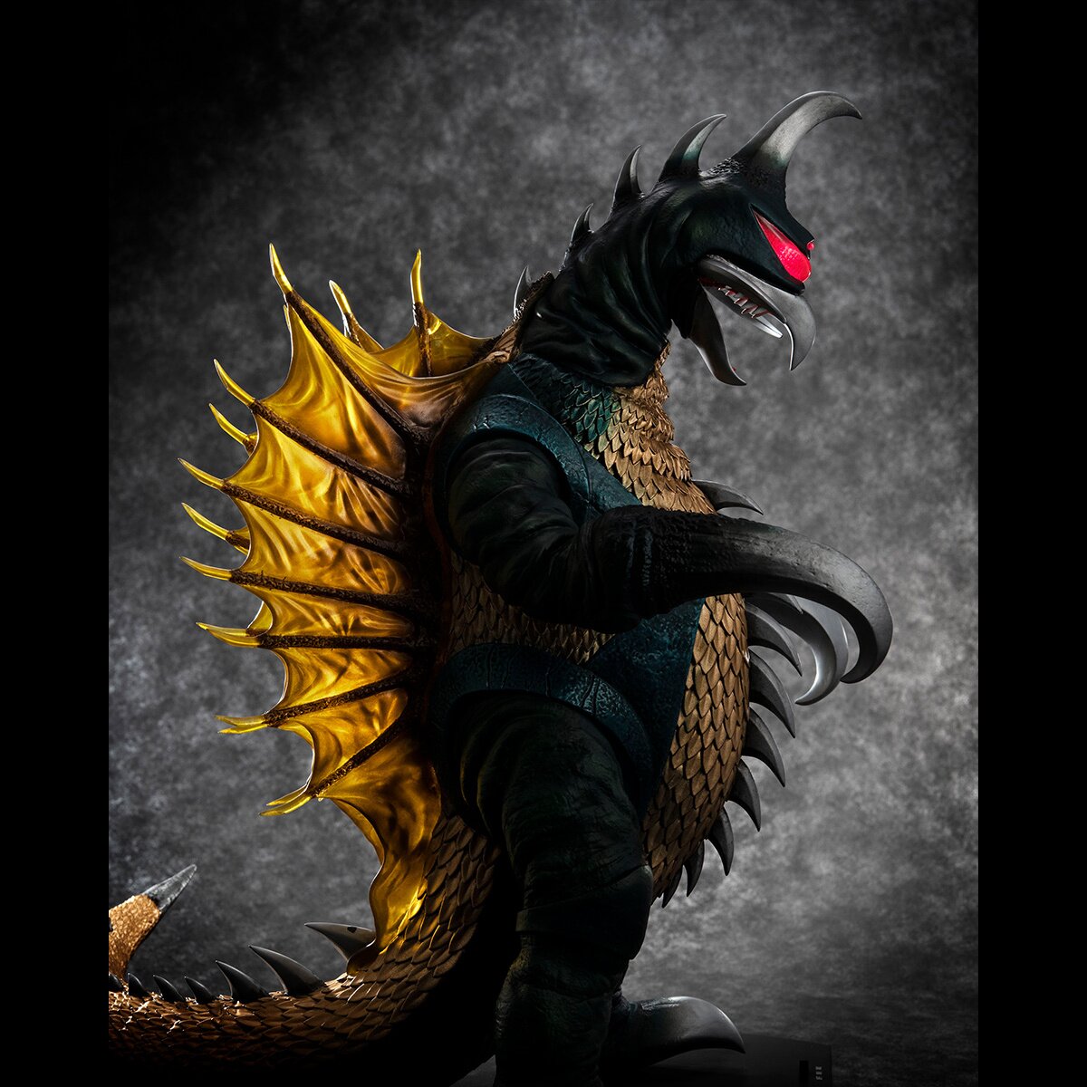 UA Monsters Gigan (1972): Megahouse - Tokyo Otaku Mode (TOM)