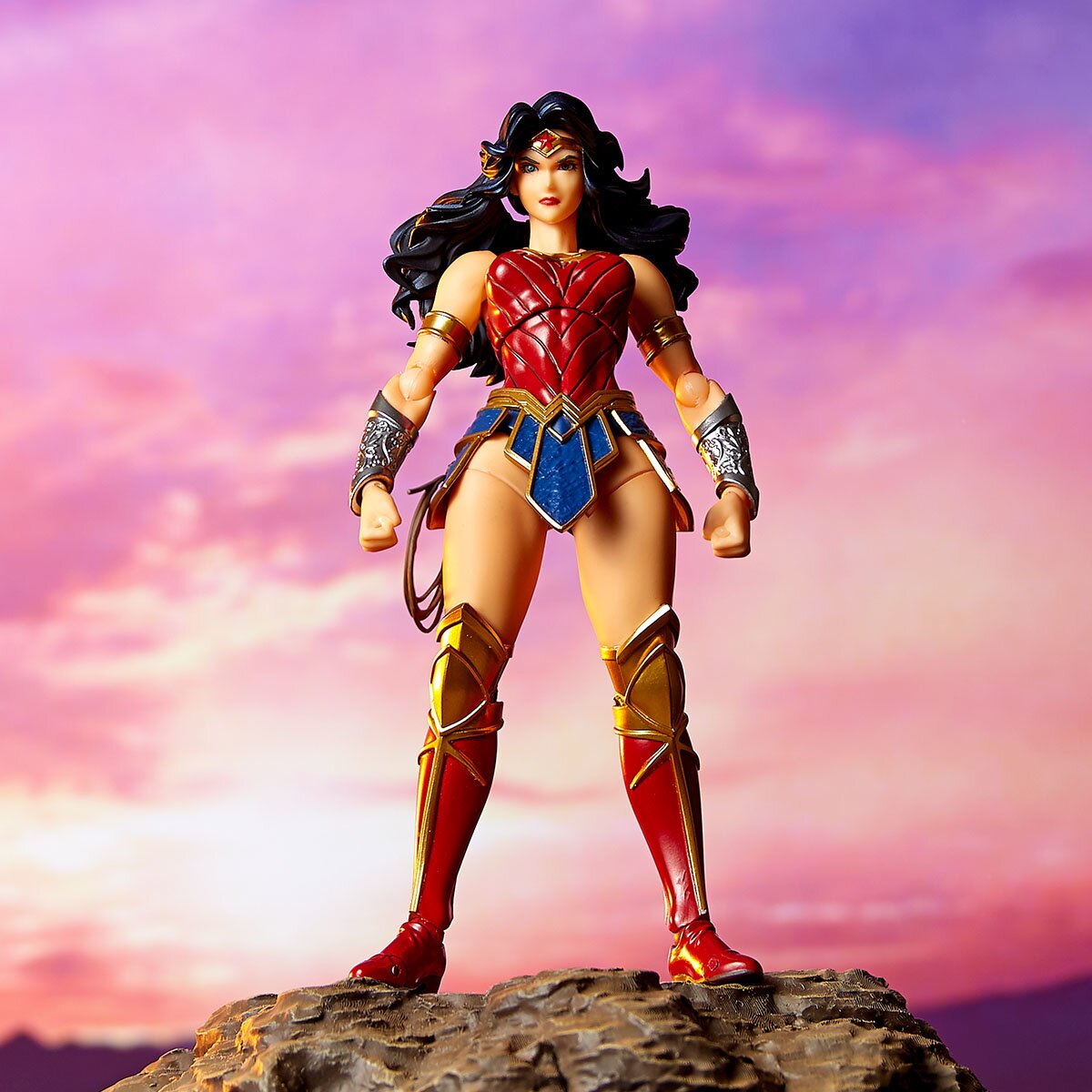 Revoltech Amazing Yamaguchi Wonder Woman: KAIYODO - Tokyo