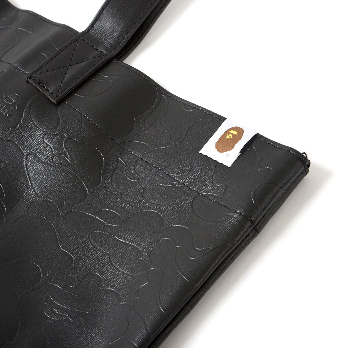 希少！A BATHING APE　LEATHER 　TAG BAG TAG A Bathing Ape 2016 Summer Collection - Tokyo Otaku Mode (TOM)