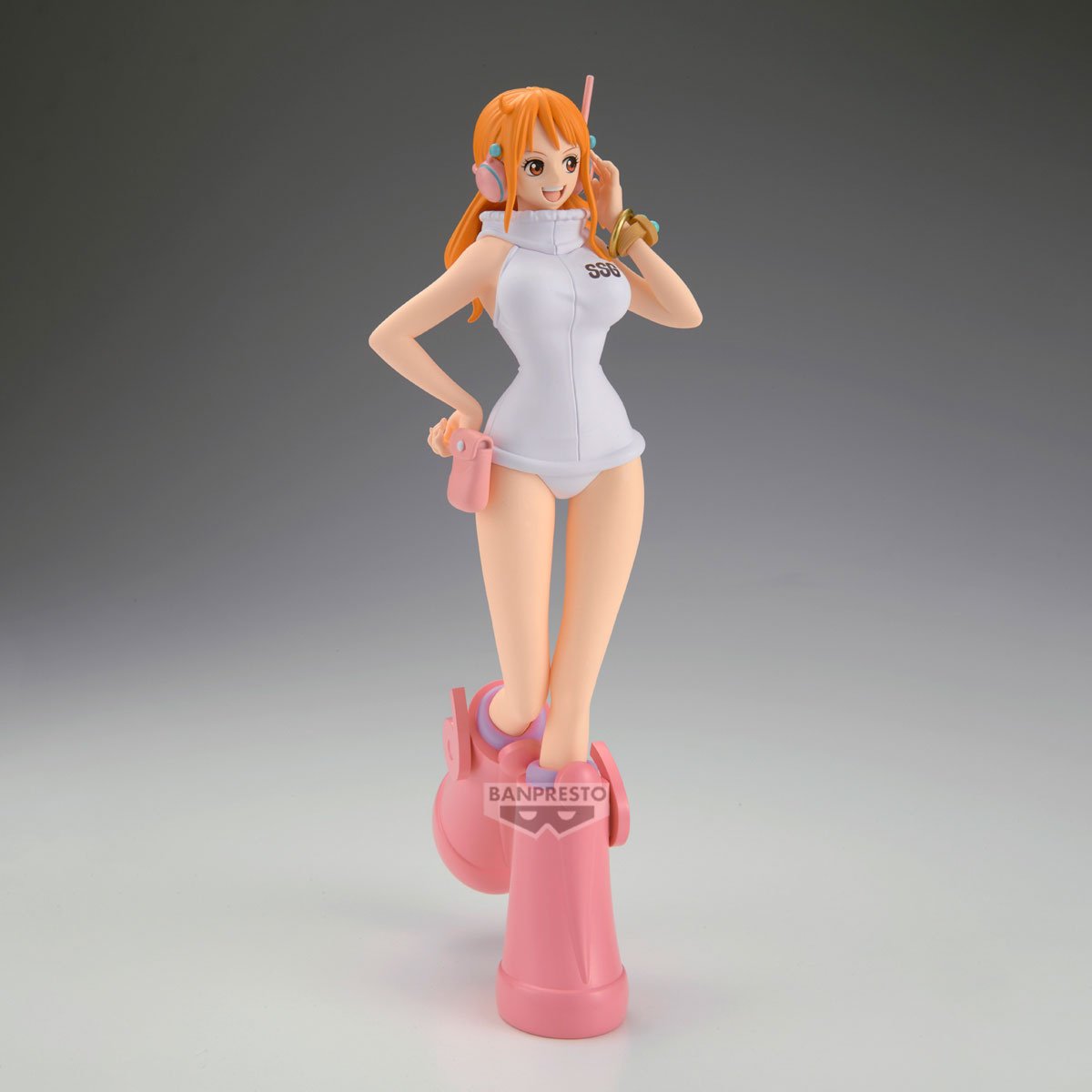 One Piece Glitter & Glamours Nami: Egghead Style Ver. Non-Scale Figure ...
