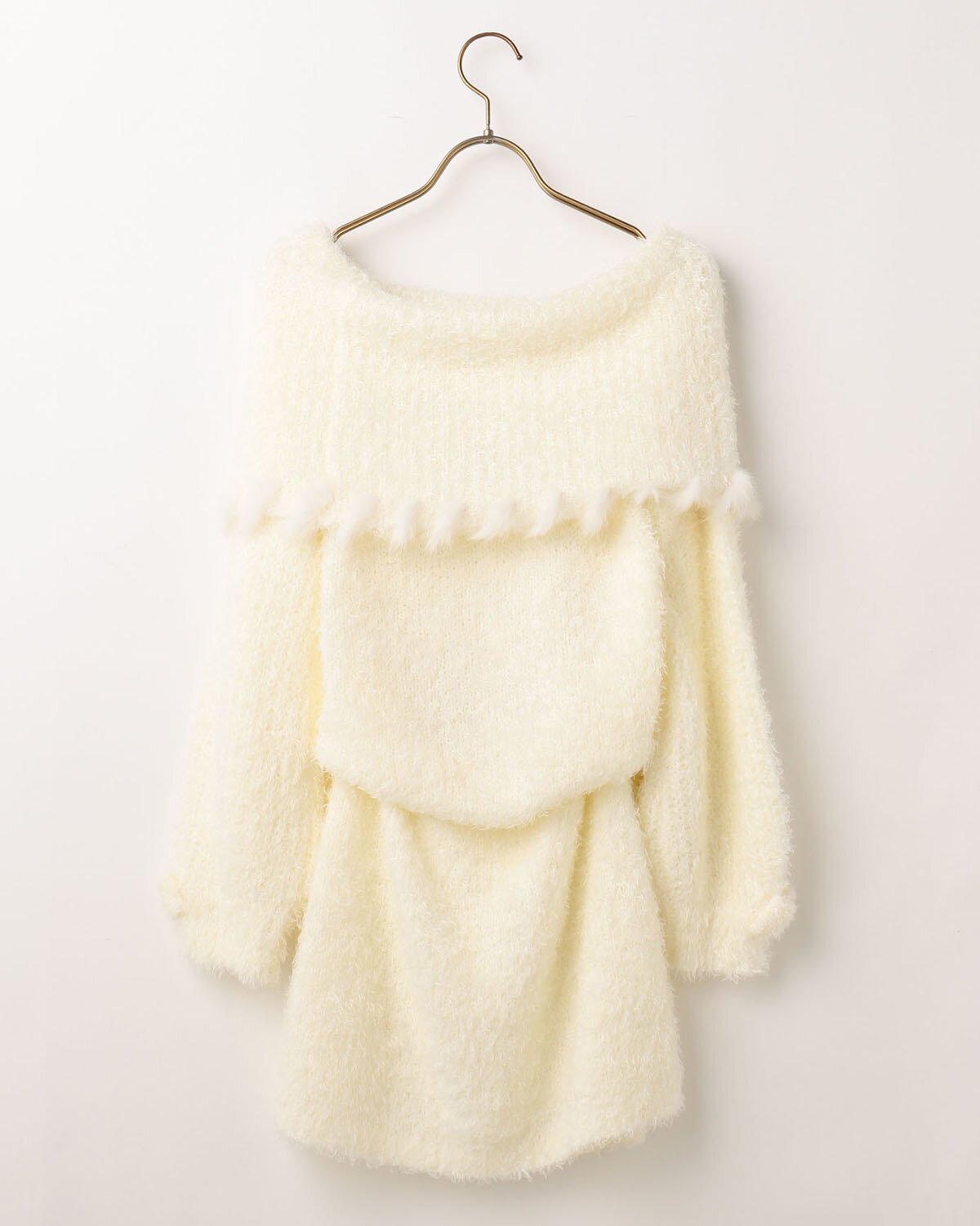 LIZ LISA Off-Shoulder Fur Knit Dress: LIZ LISA - Tokyo Otaku Mode