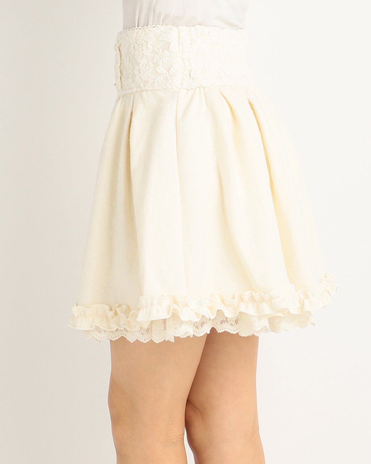 LIZ LISA Soft Contrast Lace Sukapan Skirt