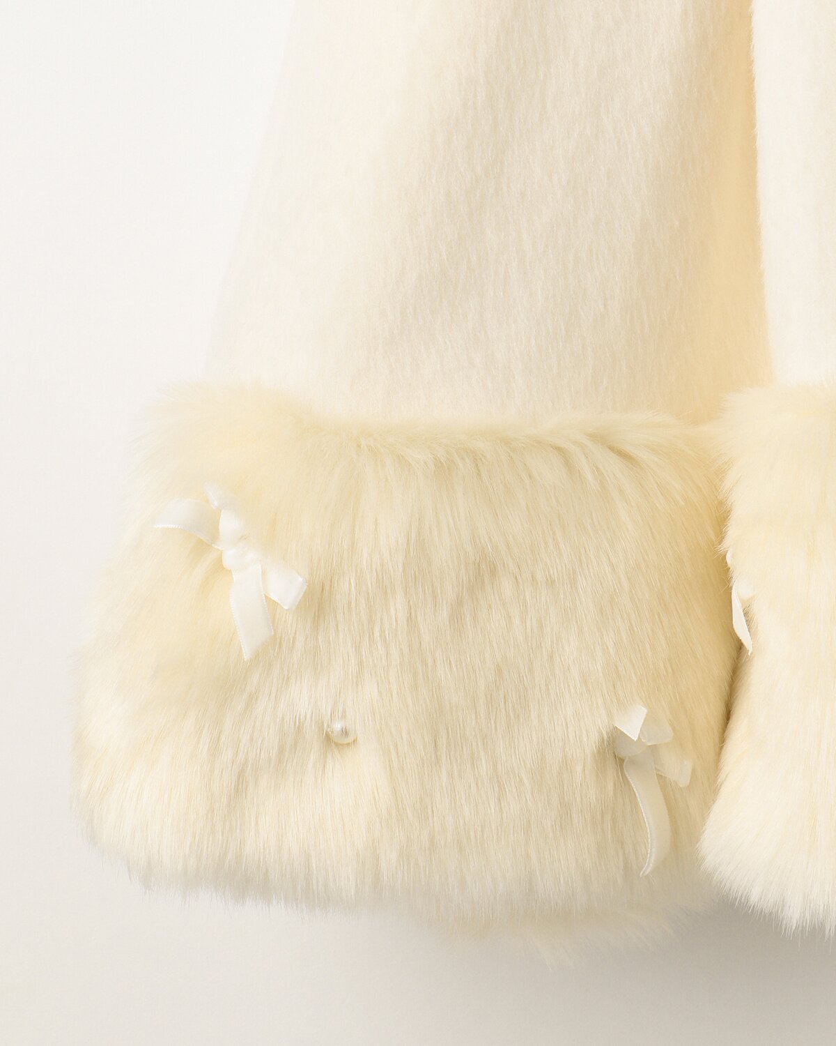 M me eme／Ribbon fake fur coat(eme10374) | 2024AW ITEM | Mmeeme
