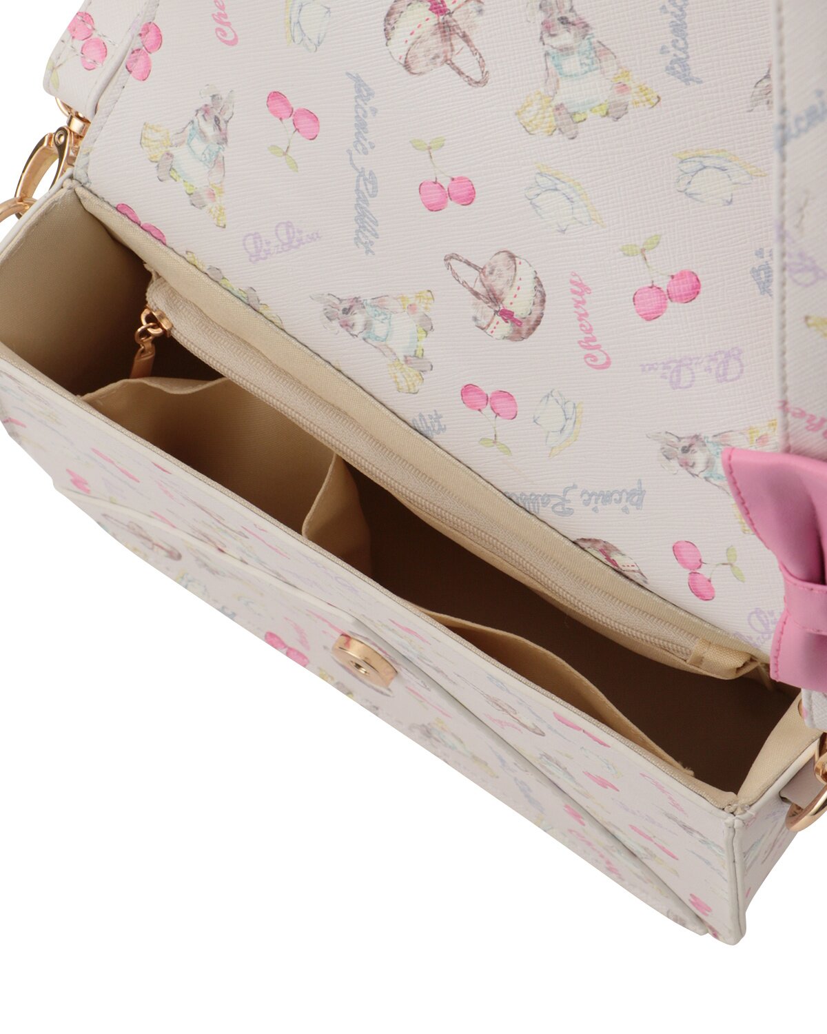 LIZ LISA Picnic Rabbit Shoulder Bag: LIZ LISA - Tokyo Otaku
