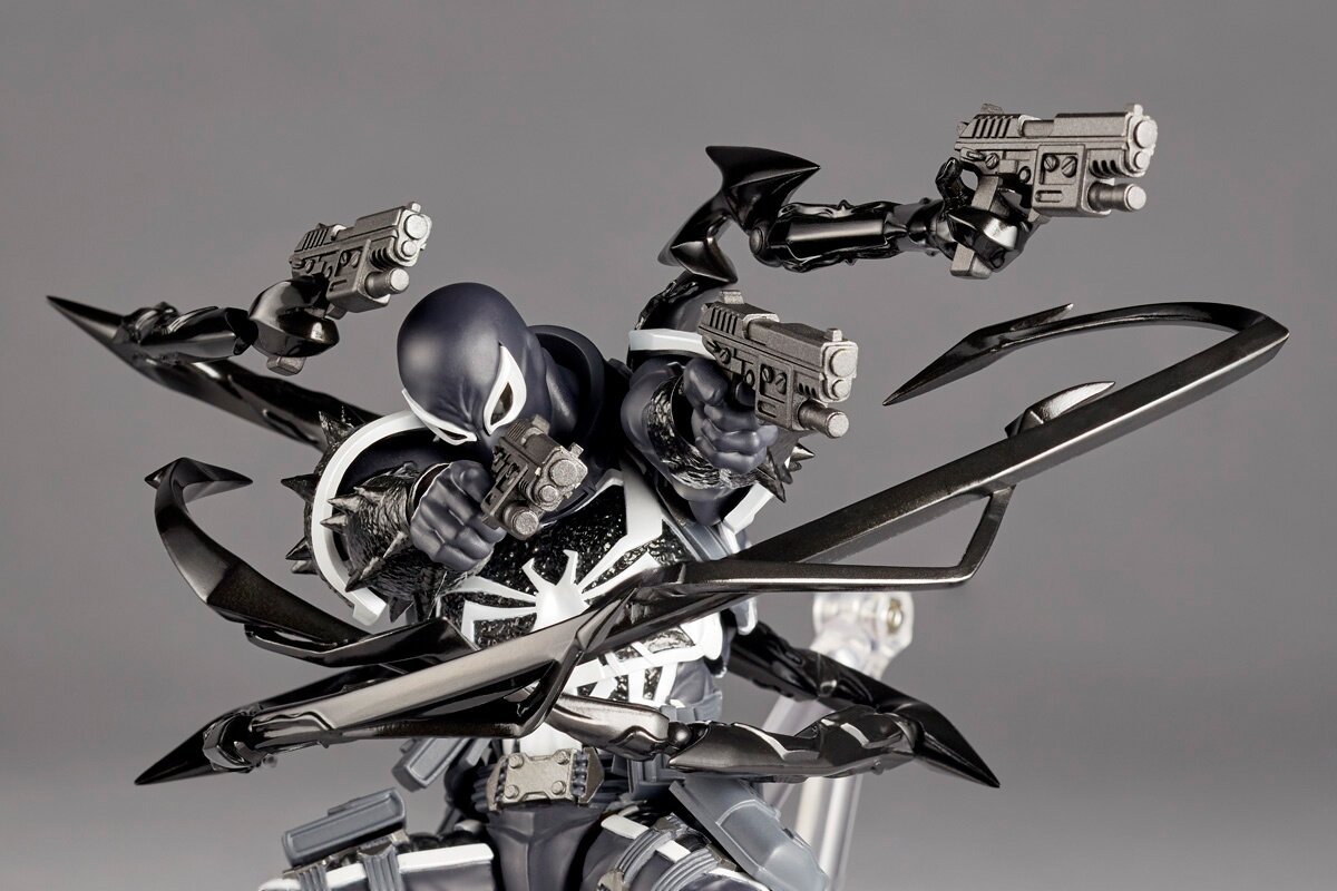 Revoltech Amazing Yamaguchi Spider-Man Agent Venom (Re-run