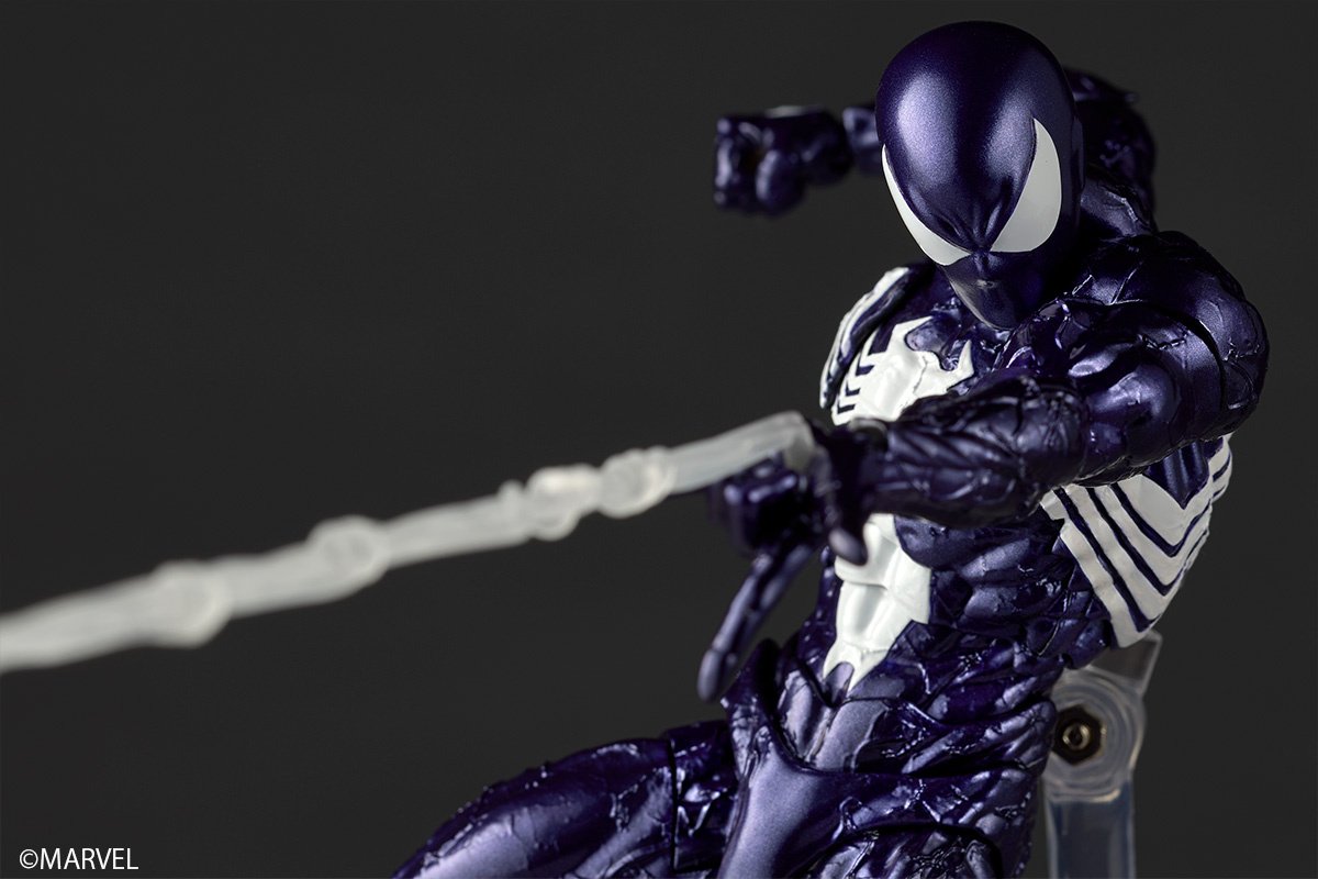 Revoltech Amazing Yamaguchi Symbiote Spider-Man: Purple Ver