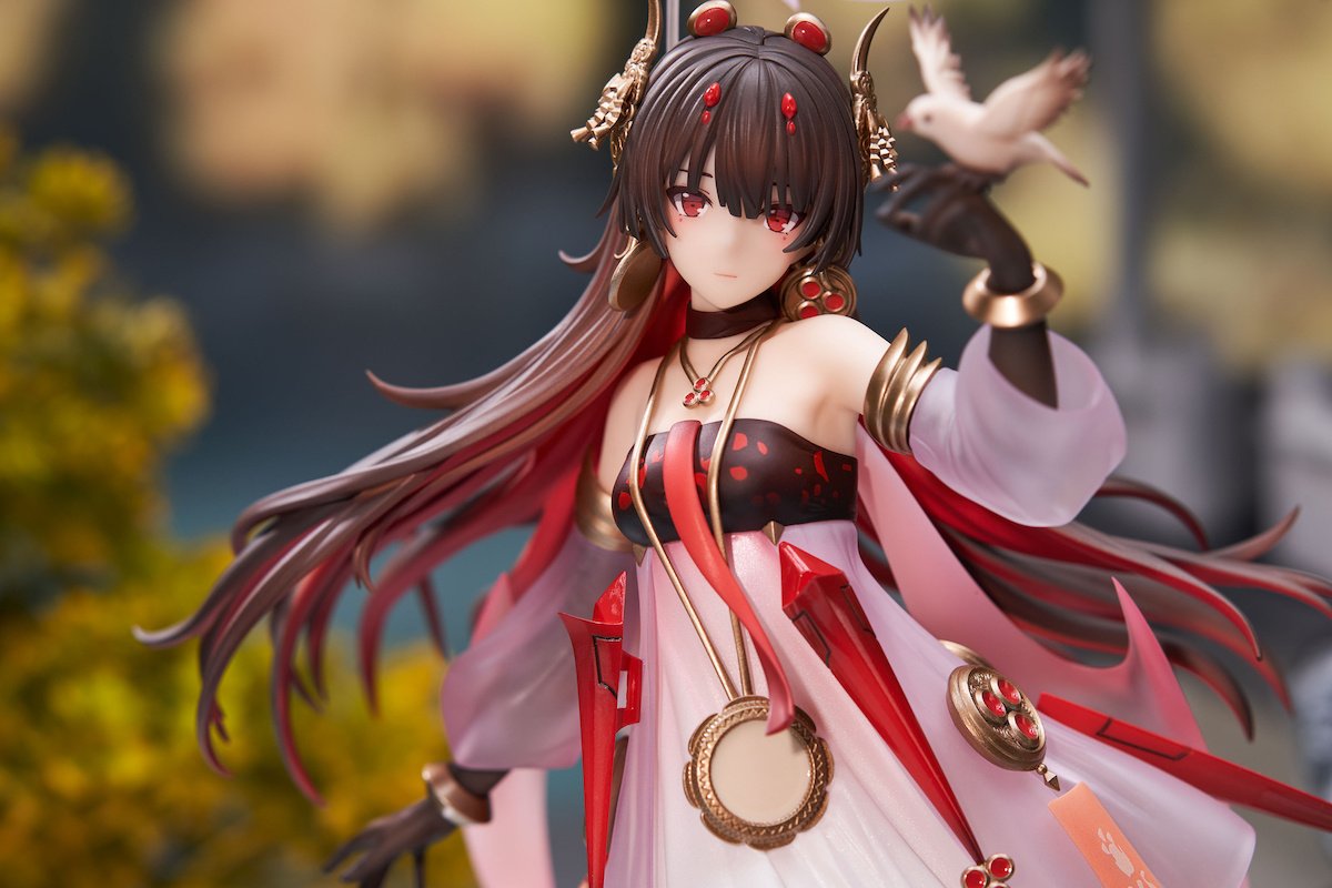 Punishing: Gray Raven Lucia: Plume Eventide Glow Ver. 1/7 Scale