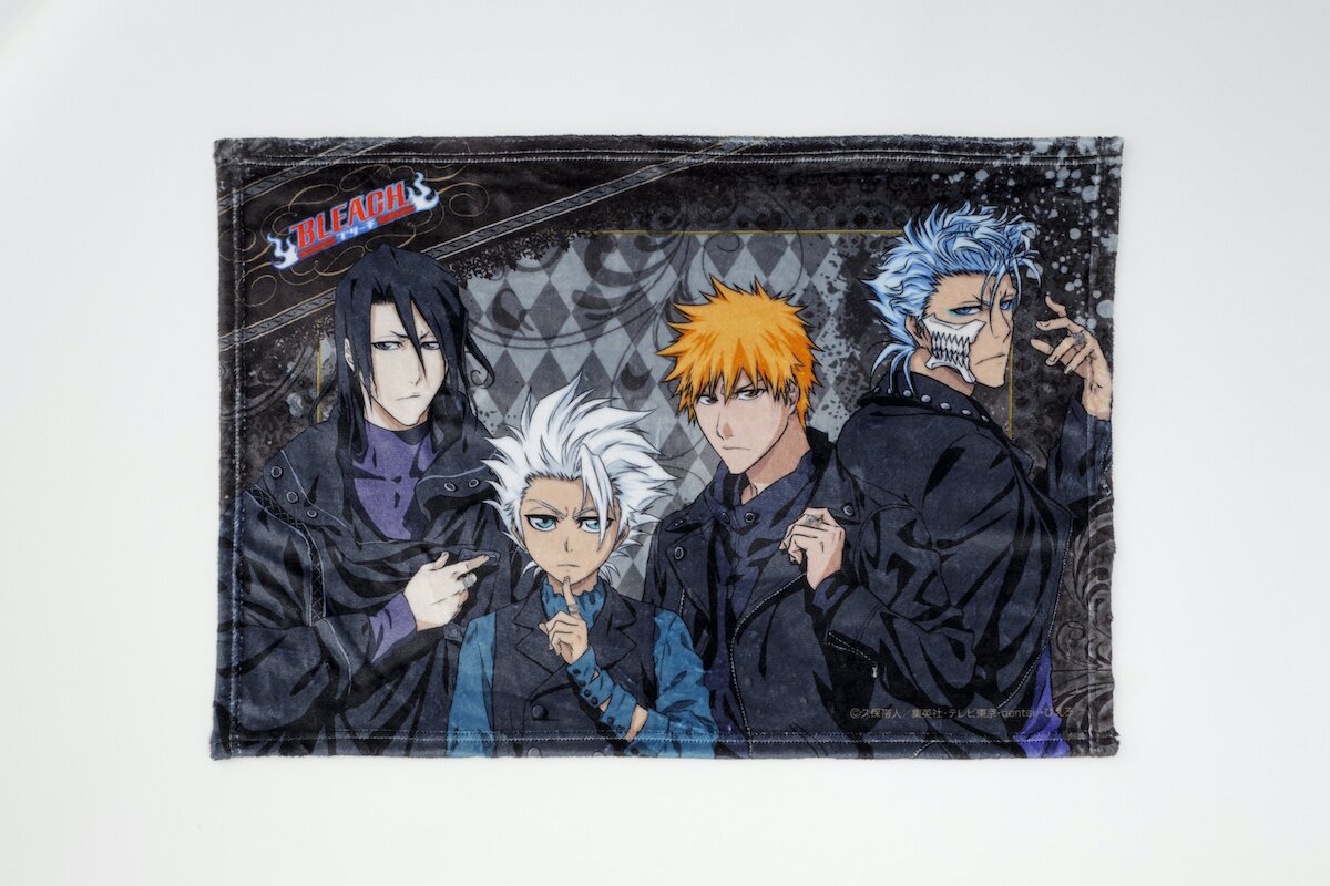 BLEACH - Group Black & Rock Throw Blanket