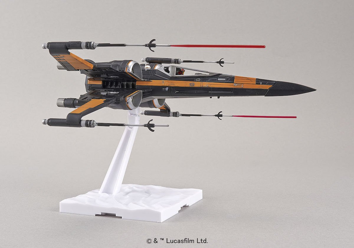Star Wars: The Force Awakens Poe's X-Wing Fighter 1/72 Scale
