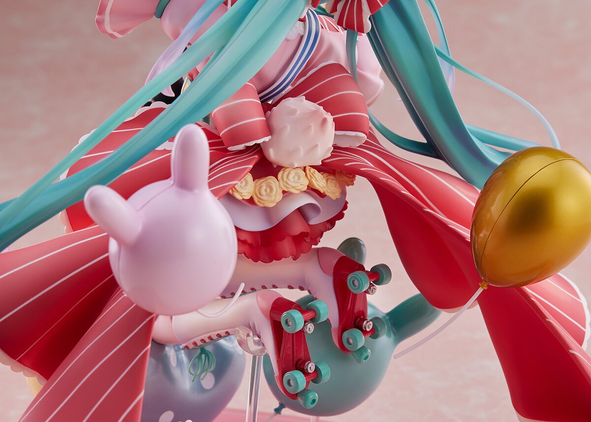 Hatsune Miku Birthday 2021: Pretty Rabbit Ver. 1/7 Scale Figure