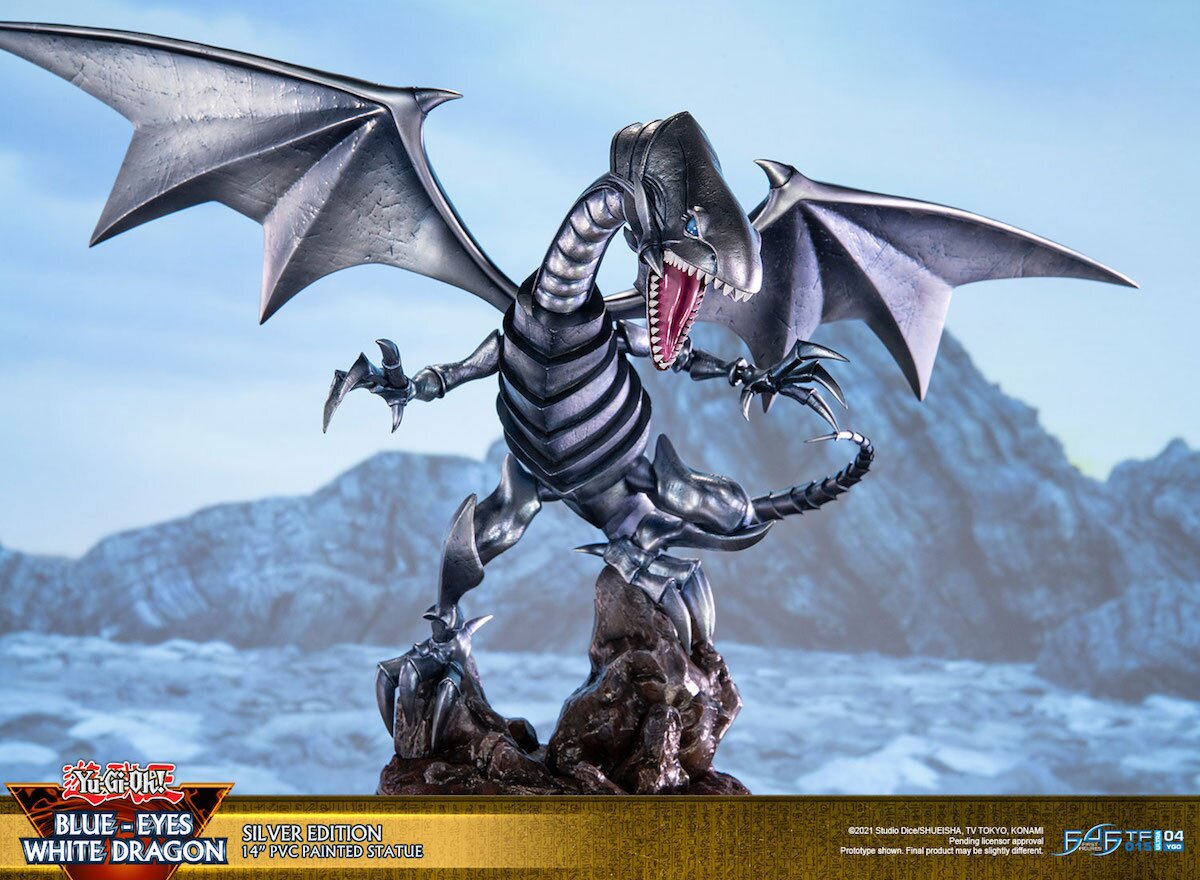 Yu-Gi-Oh! Blue-Eyes White Dragon: Silver Variant PVC Statue