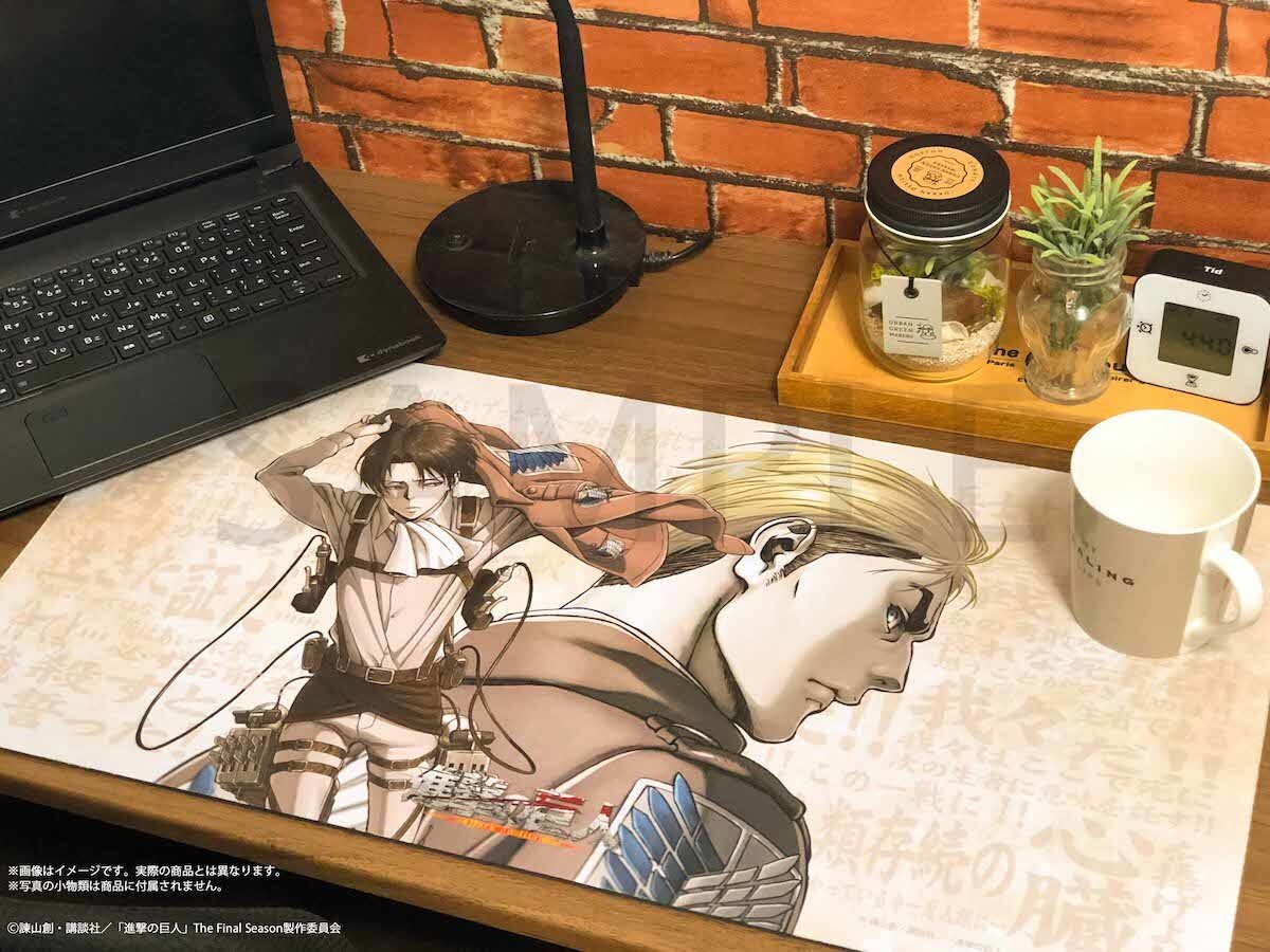 Anime shingeki no kyojin colossal titan jpg Custom Gaming Mat Desk