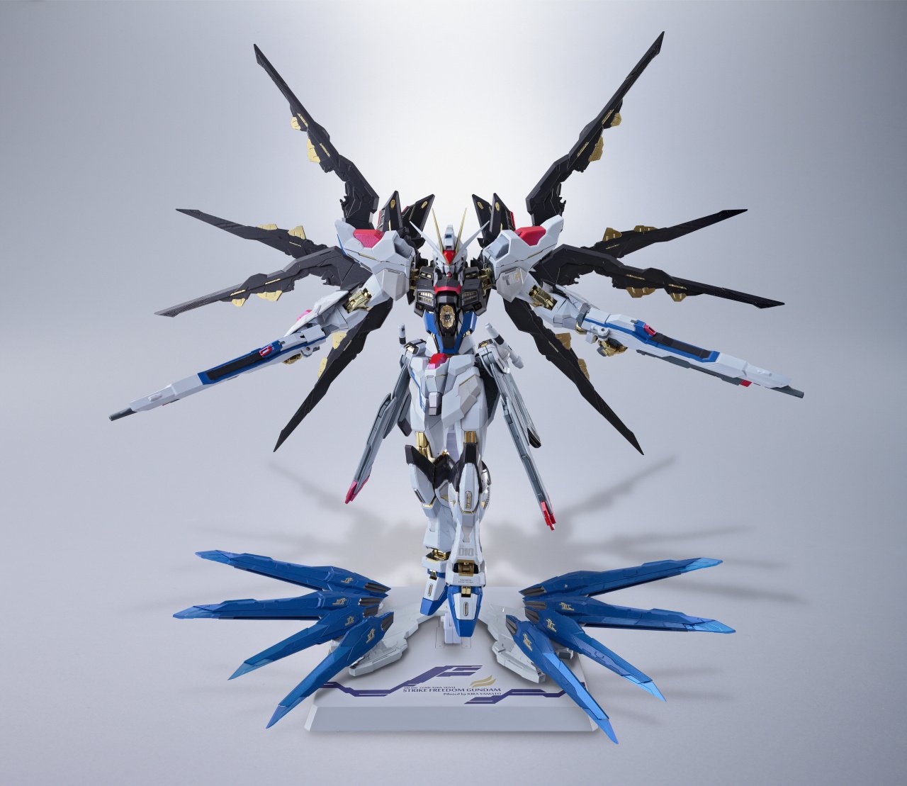 Metal Build Mobile Suit Gundam Seed Destiny Strike Freedom Gundam