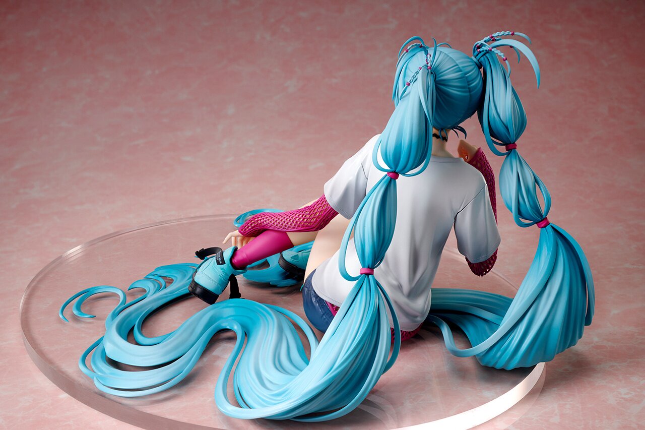 初音ミクThe Latest Street Style “Cute” 1/4 Pre-Order) Hatsune Miku - 1/4 Scale Figure - The Latest Street