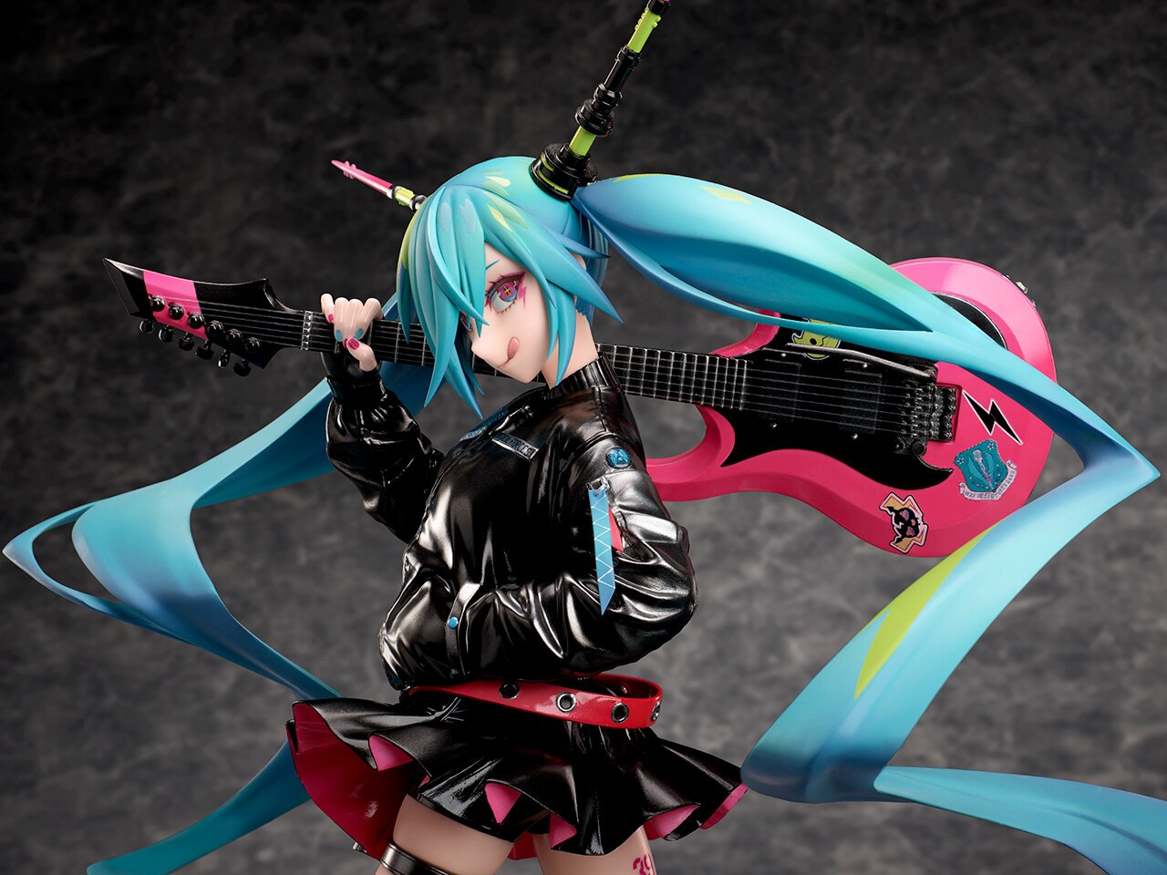 hatsune miku rock singer figure