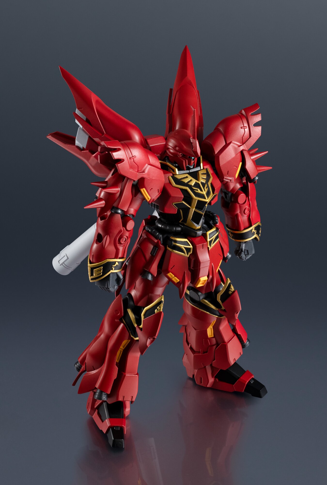 Gundam Universe Mobile Suit Gundam MSN-06S Sinanju: Bandai - Tokyo