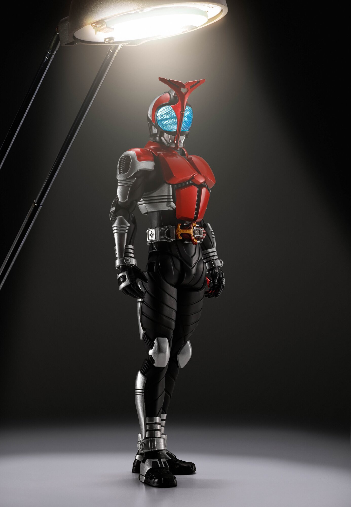 S.H.Figuarts Shinkocchou Seihou Masked Rider Kabuto Rider Form