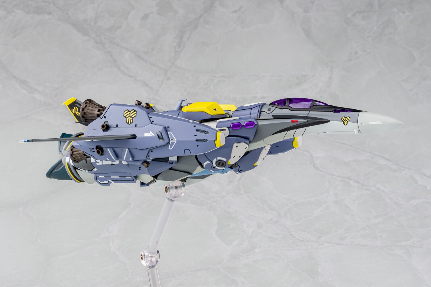 Amazon.com: Aoshima Variable Fighter Girls Macross Delta VF