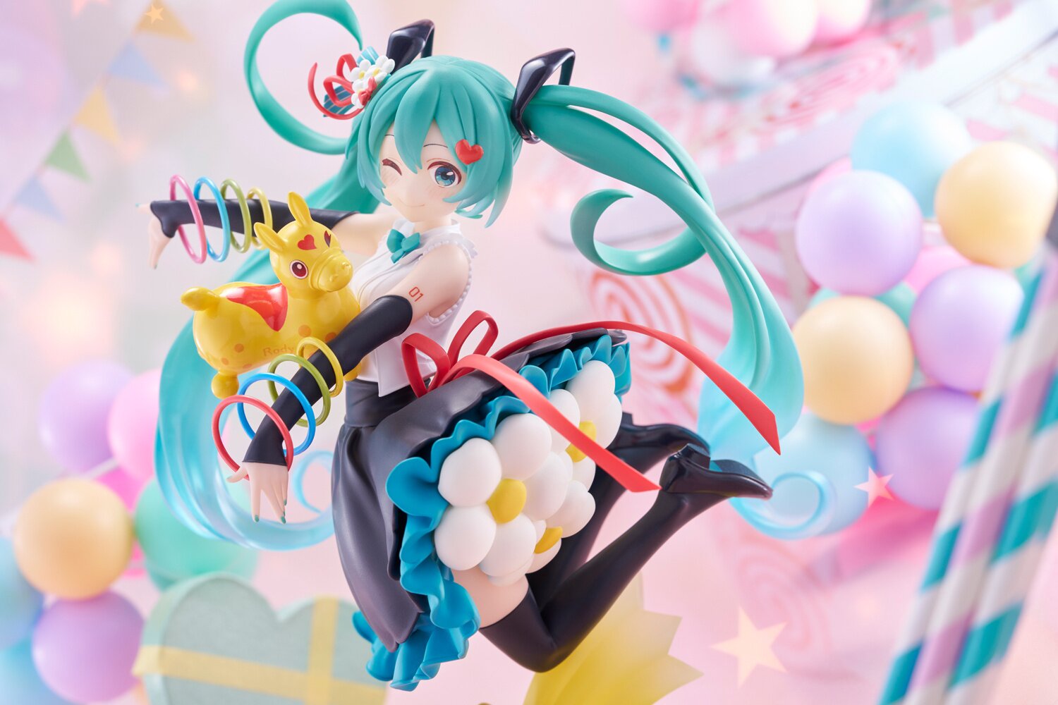 Artist Masterpiece Figure+ Hatsune Miku x Rody: 39 / Thank You Ver. (Re ...