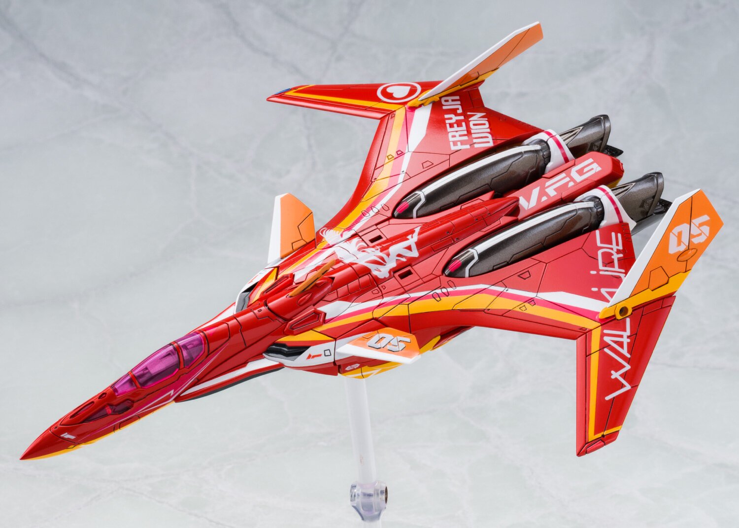 マクロスフロンティア、デルタ VF-31J VF-31F VF-25F Variable Fighter Girls Macross Delta VF-31J Siegfried Freyja