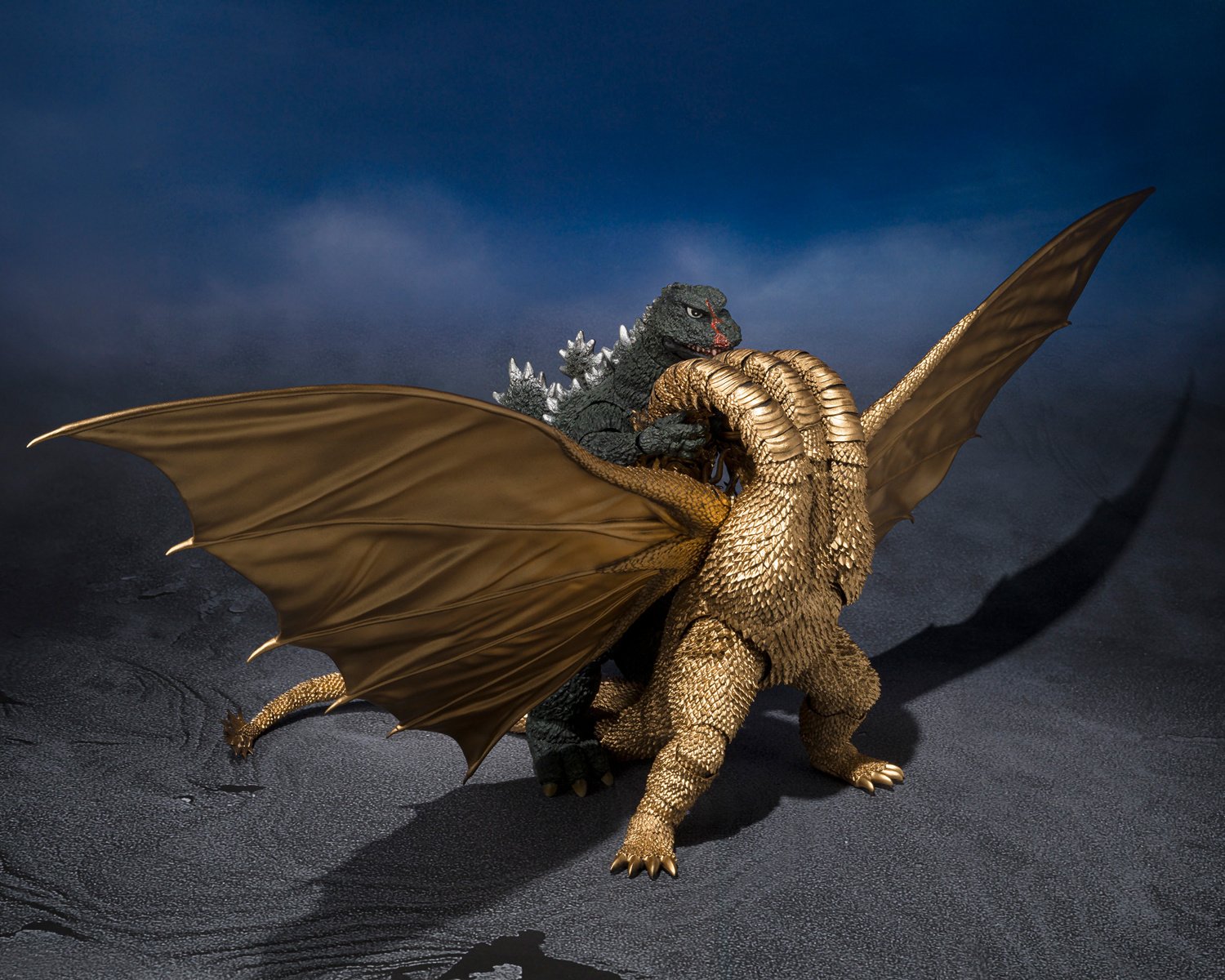 S.H.MonsterArts Godzilla King Ghidorah [1972] - Tokyo Otaku Mode (TOM)