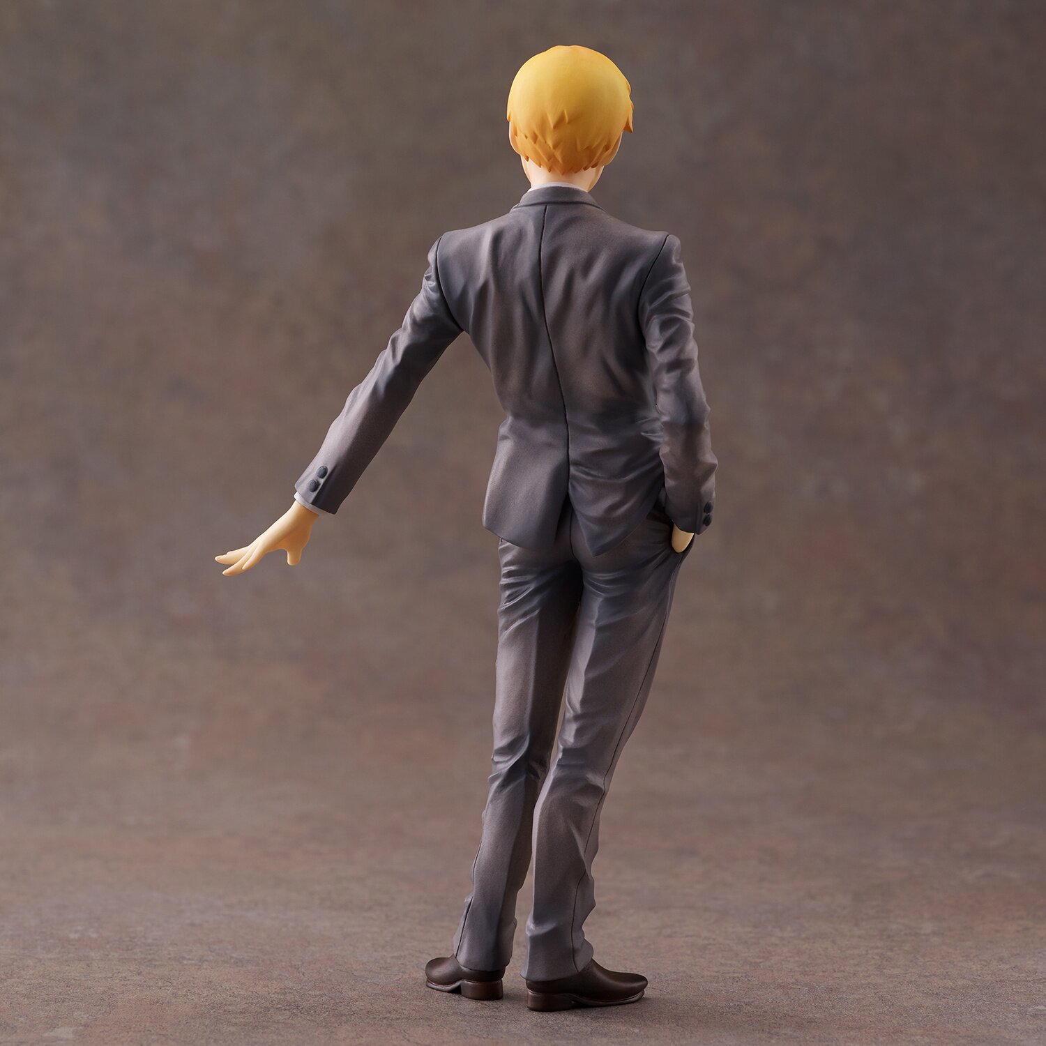 jujutsu kaisen figurine