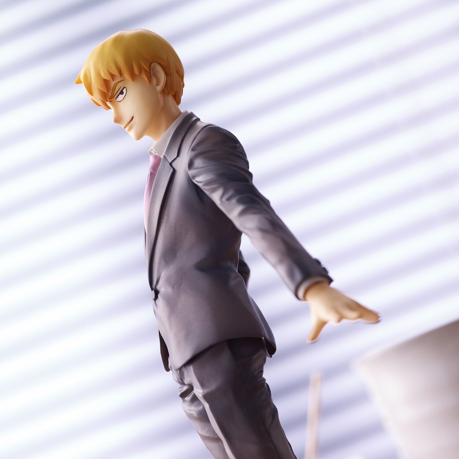 reigen figure