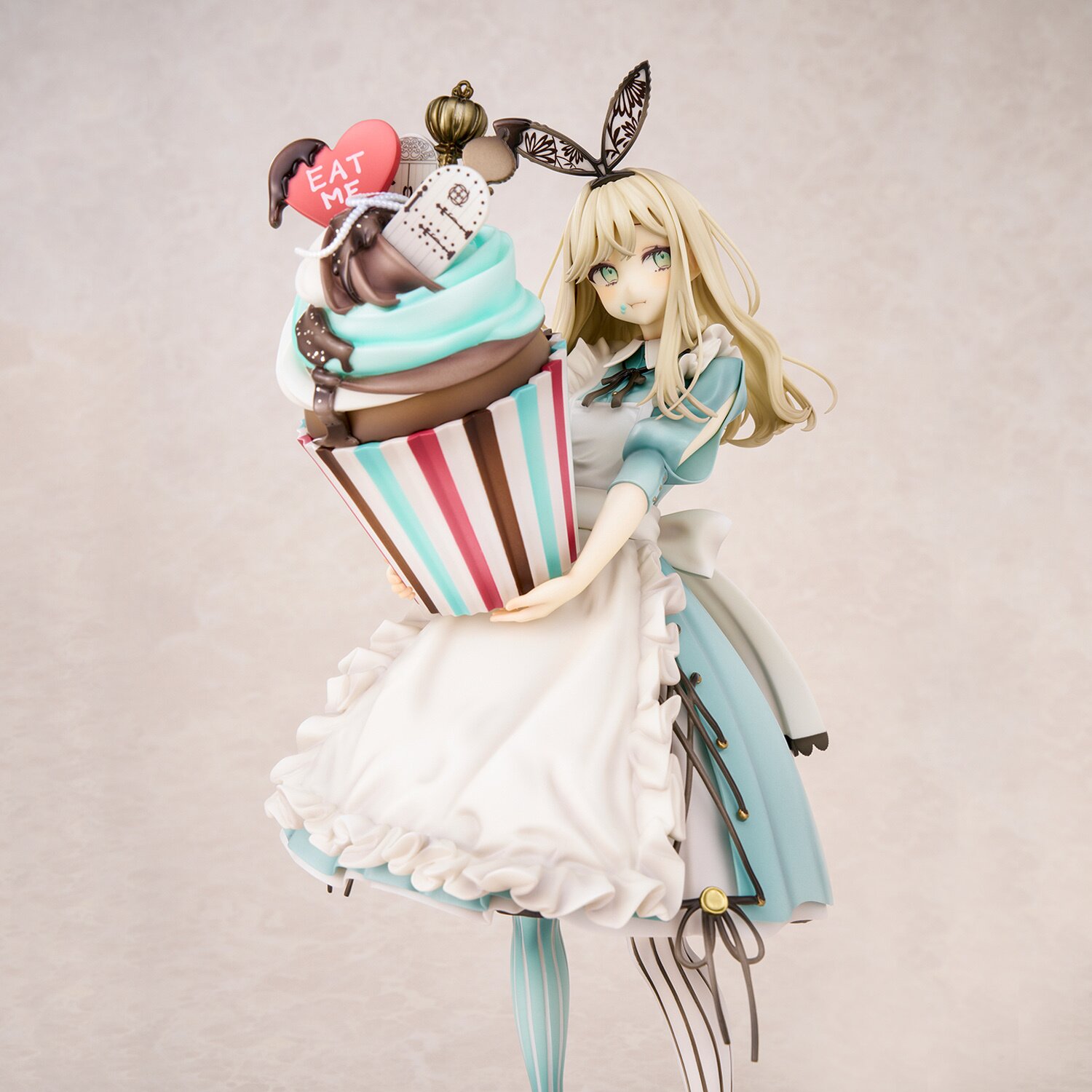 Akakura Illustration Alice's Adventures in Wonderland Non-Scale Figure