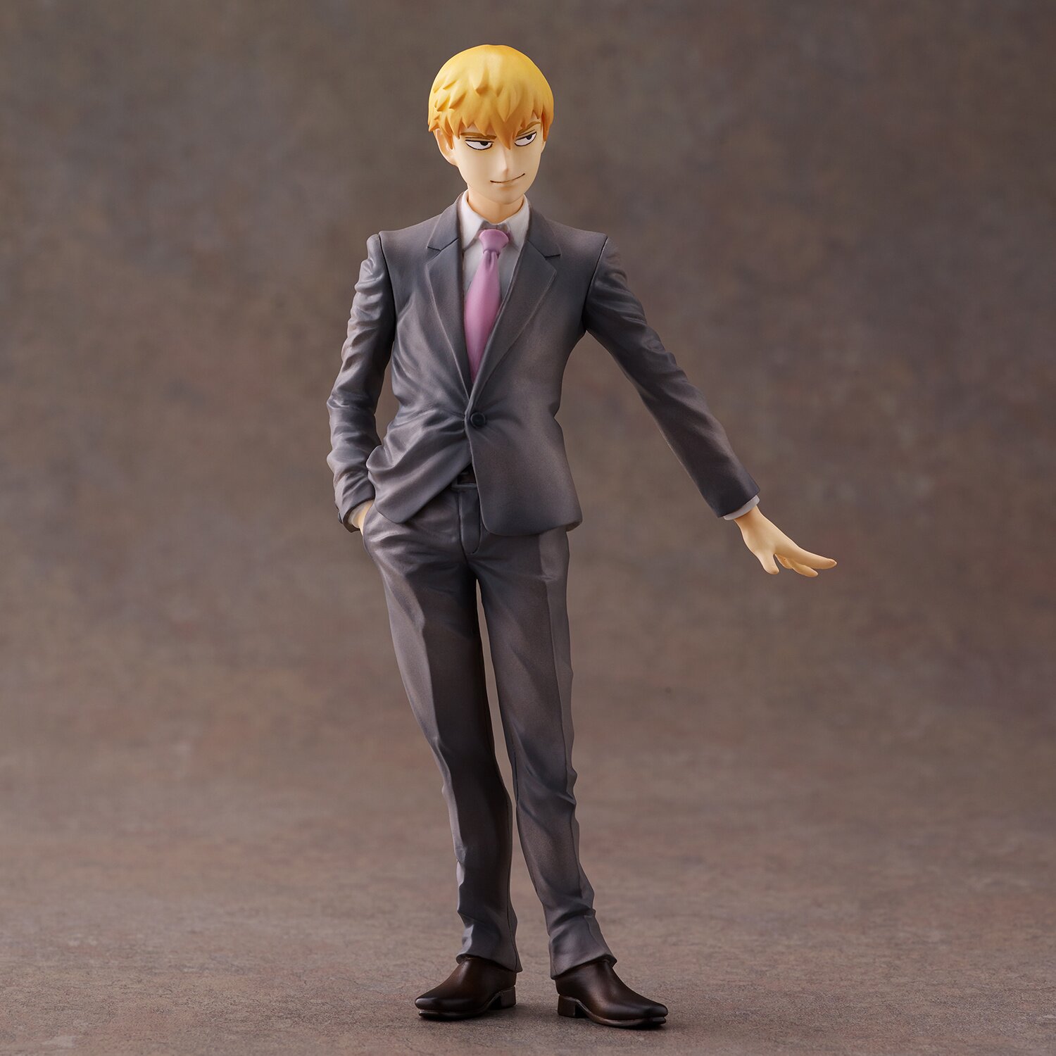 mob psycho 100 reigen figure