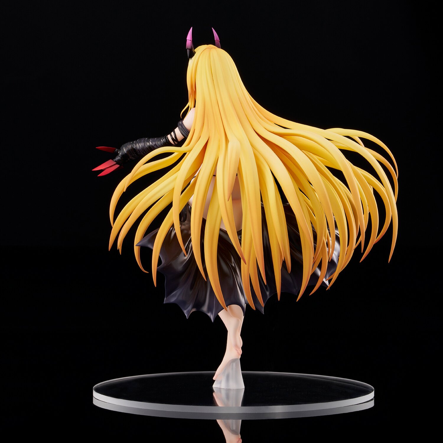 ♡♡です To Love-Ru Darkness Golden Darkness: Darkness Ver. 1/6 Scale