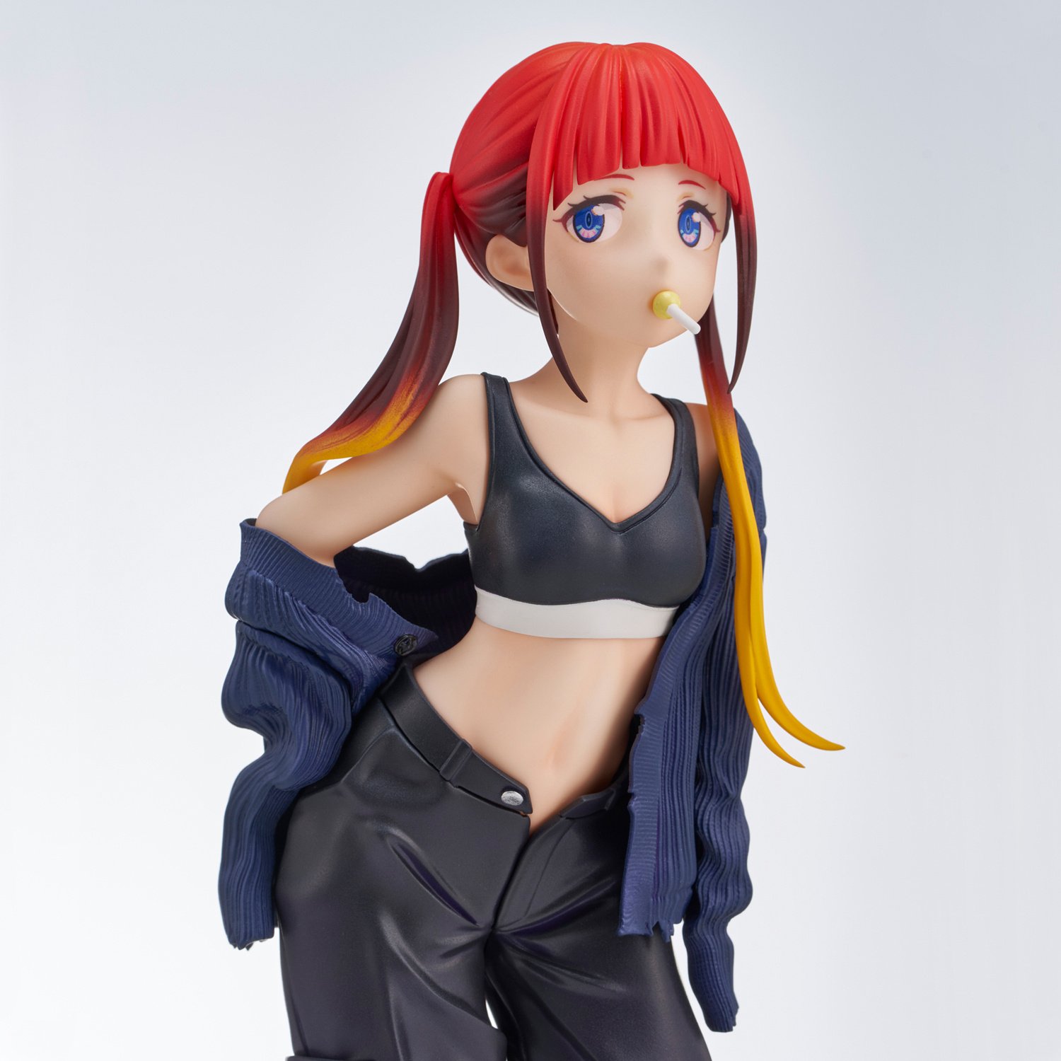 Gridman Universe ZOZO Black Collection – Rokkana Takarata Figur, 24,5 Cm, Aus PVC & ABS, Lackiert