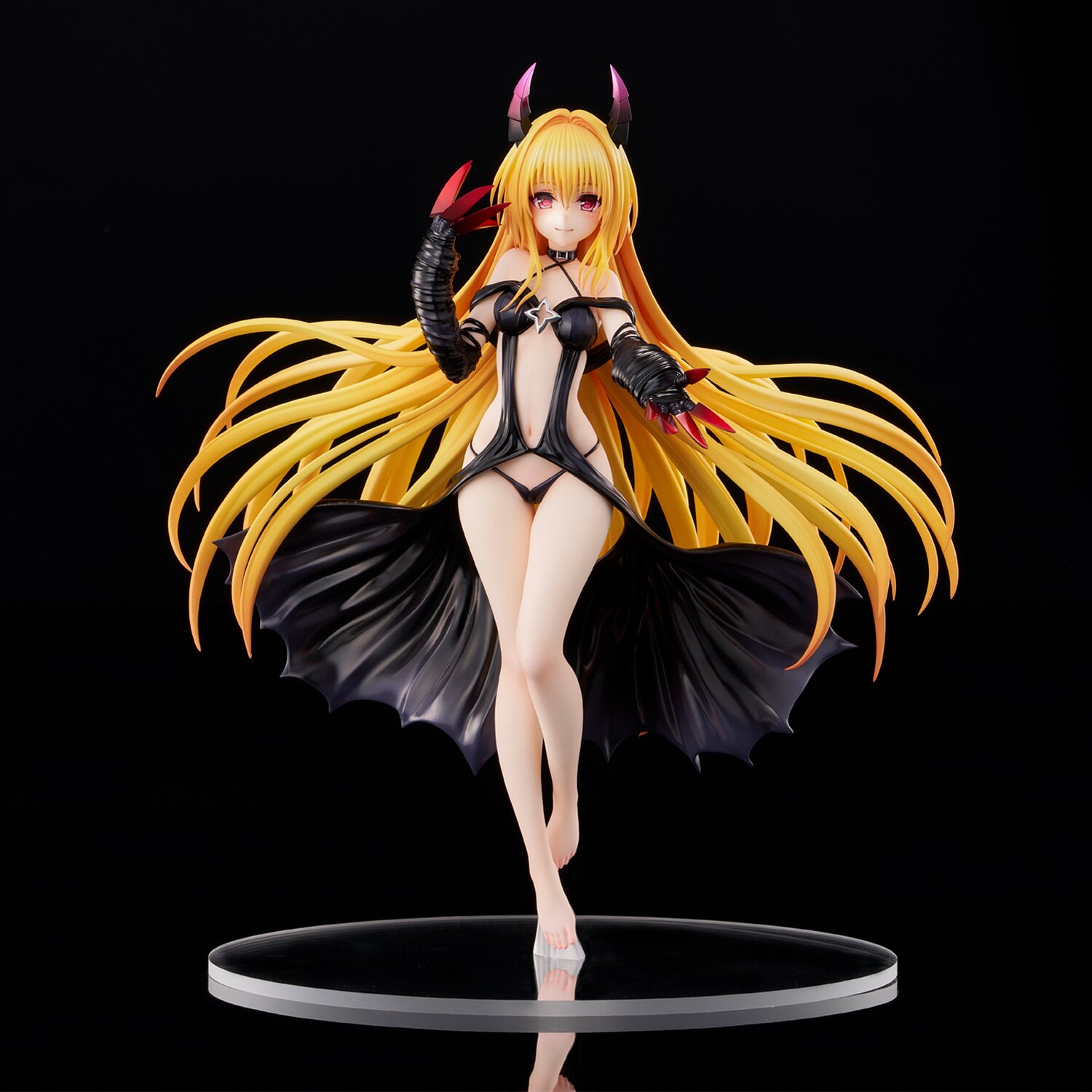 To Love-Ru Darkness Golden Darkness: Darkness Ver. 1/6 Scale
