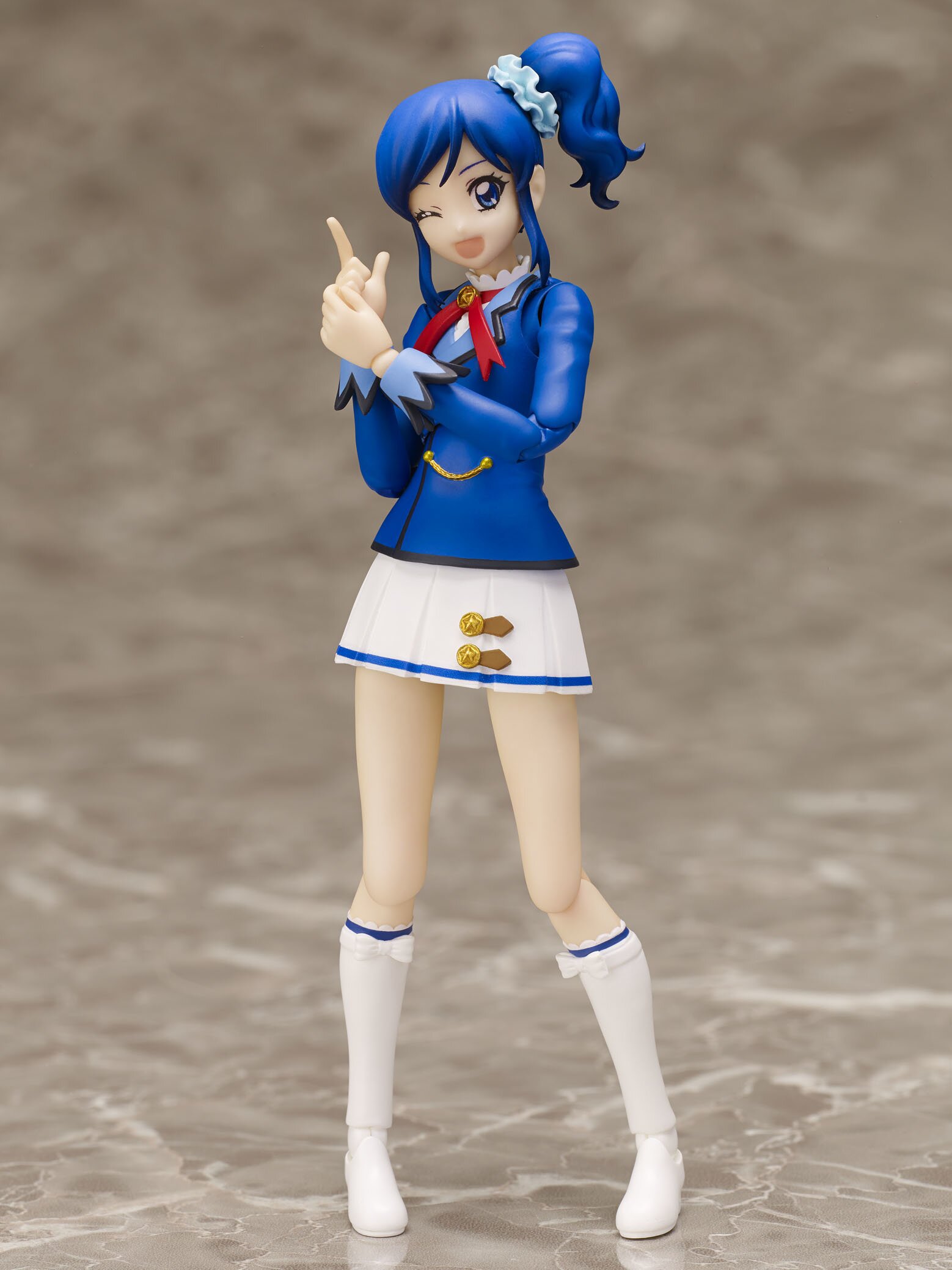 S.H. Figuarts Aikatsu! Aoi Kiriya (White Uniform Ver.) - Tokyo Otaku ...