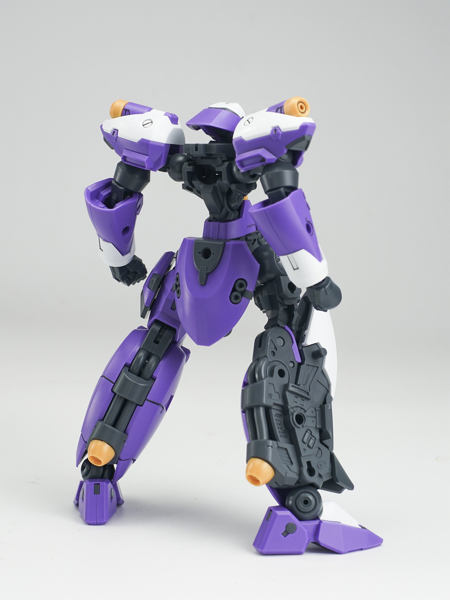 Ultra Action Trooper Series Franz-Α (Purple x White) 1/144 Scale