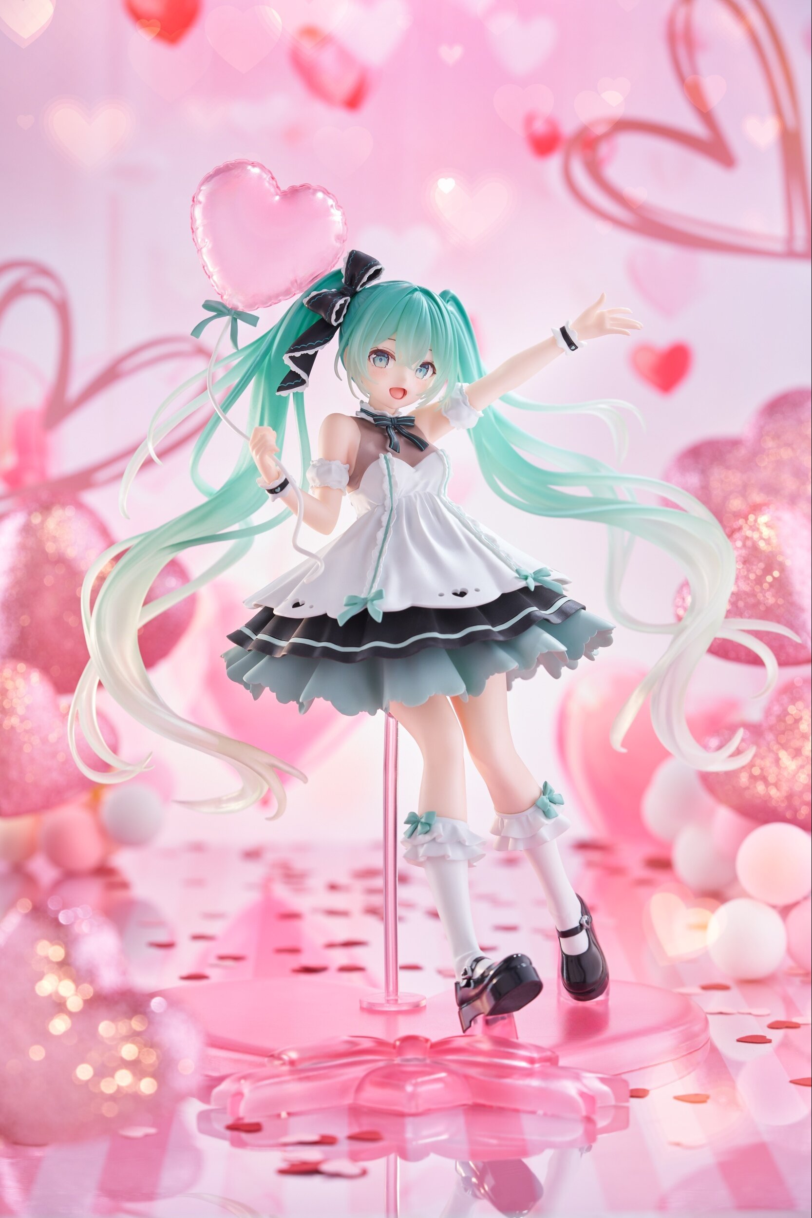 Artist Masterpiece Figure+ Hatsune Miku: Birthday 2025 Party Ver ...