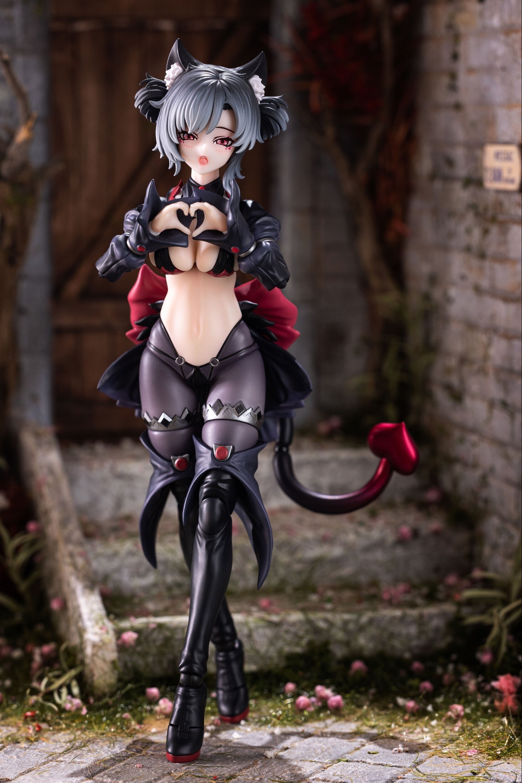The Apprentice Witch Neco Hoshikawa: Black Hair Ver. 1/12 Scale